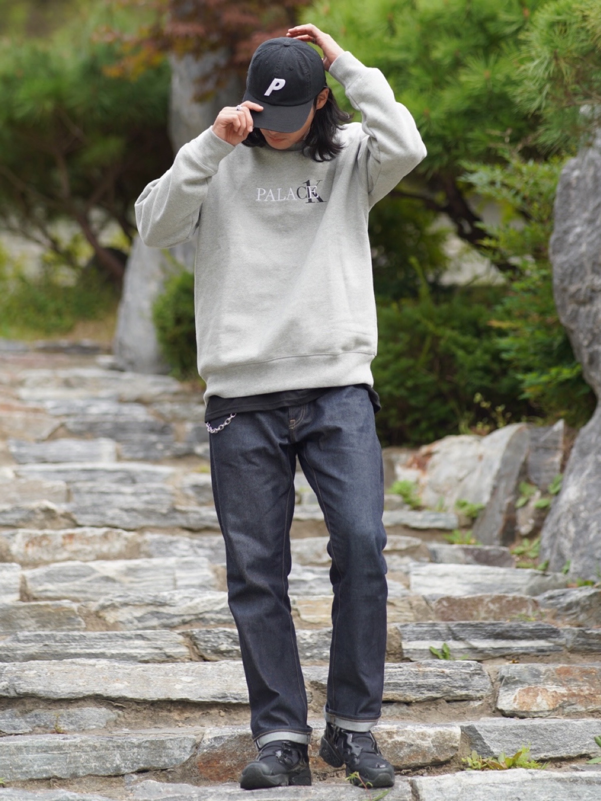 Palace P 6-Panel Black - 23SS, Our Legacy Ladon Brass Keychain Matte Nickel 착용 스타일 - 1
