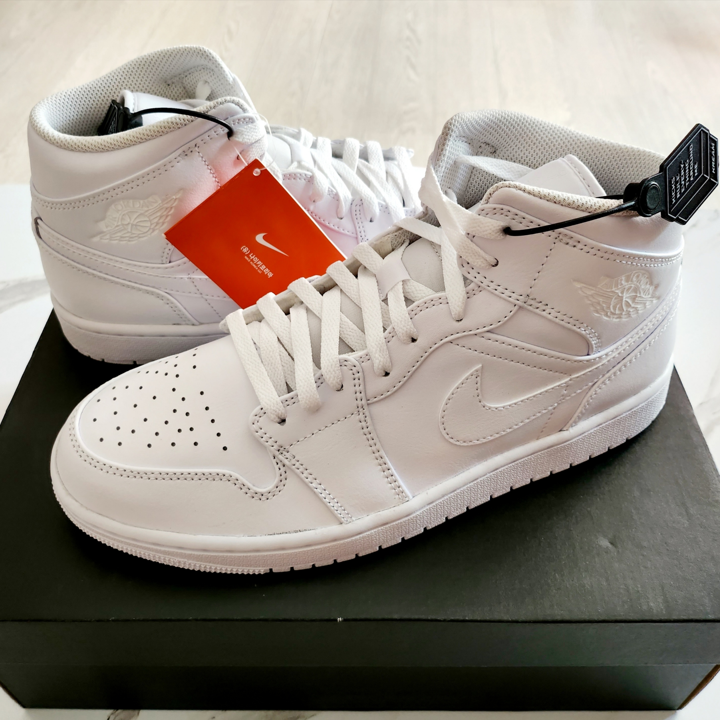 Jordan 1 Mid Triple White 2022 착용 스타일