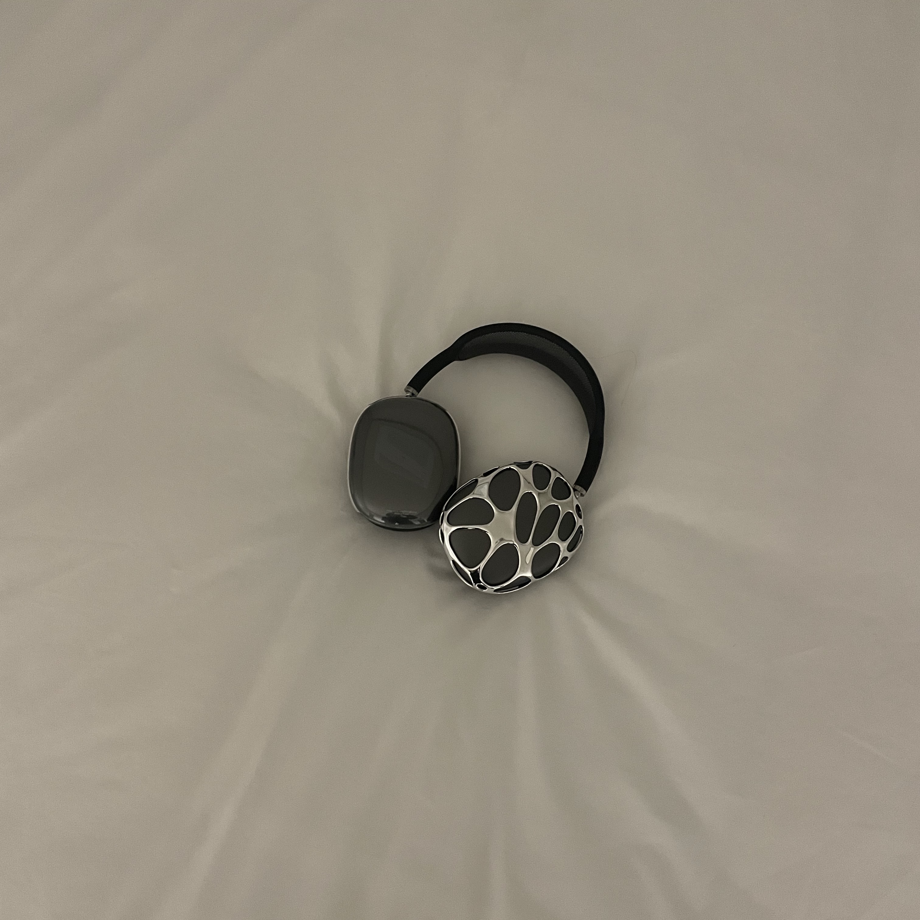 Test Artifact Era Max 001 Chrome, Apple AirPods Max Lightning Space Gray (Korean Ver.) 착용 스타일
