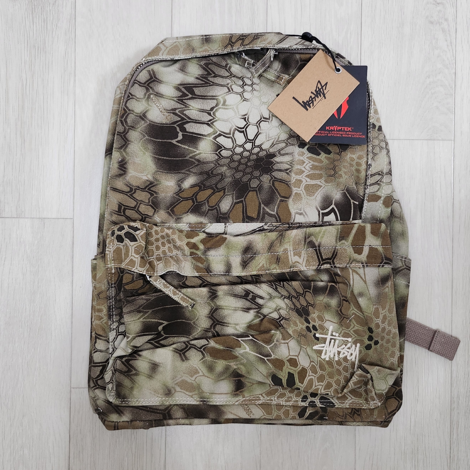 Stussy Canvas Backpack Highlander 착용 스타일 - 1