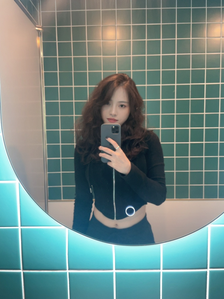 KREAM 프로필 이미지