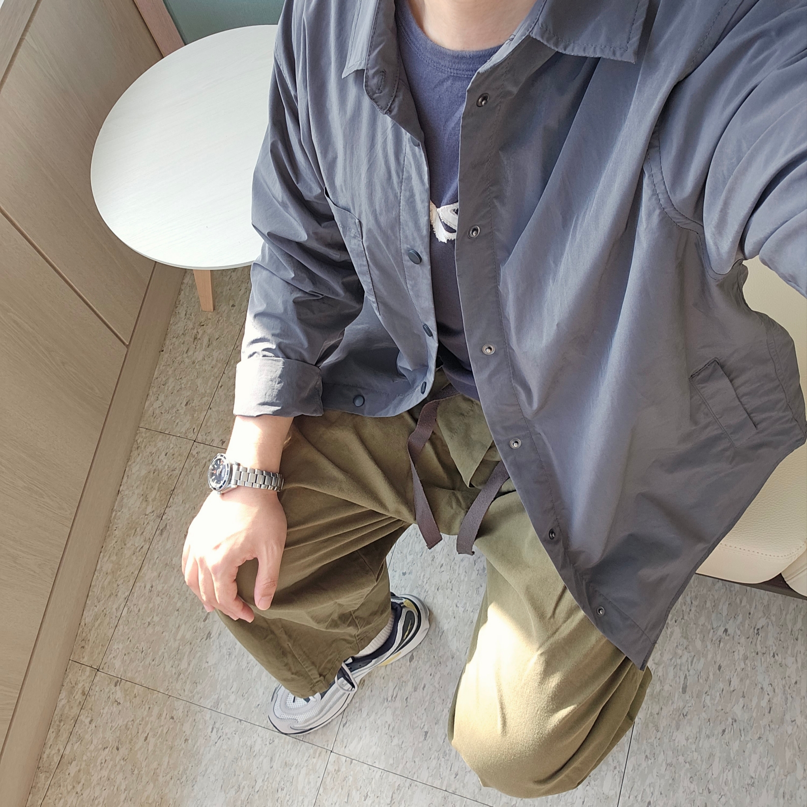 Reebok x Liful Premier Pump Paris Grey, Omega Seamaster Planet Ocean 600M Co Axial Master Chronometer Steel Black 착용 스타일 - 1