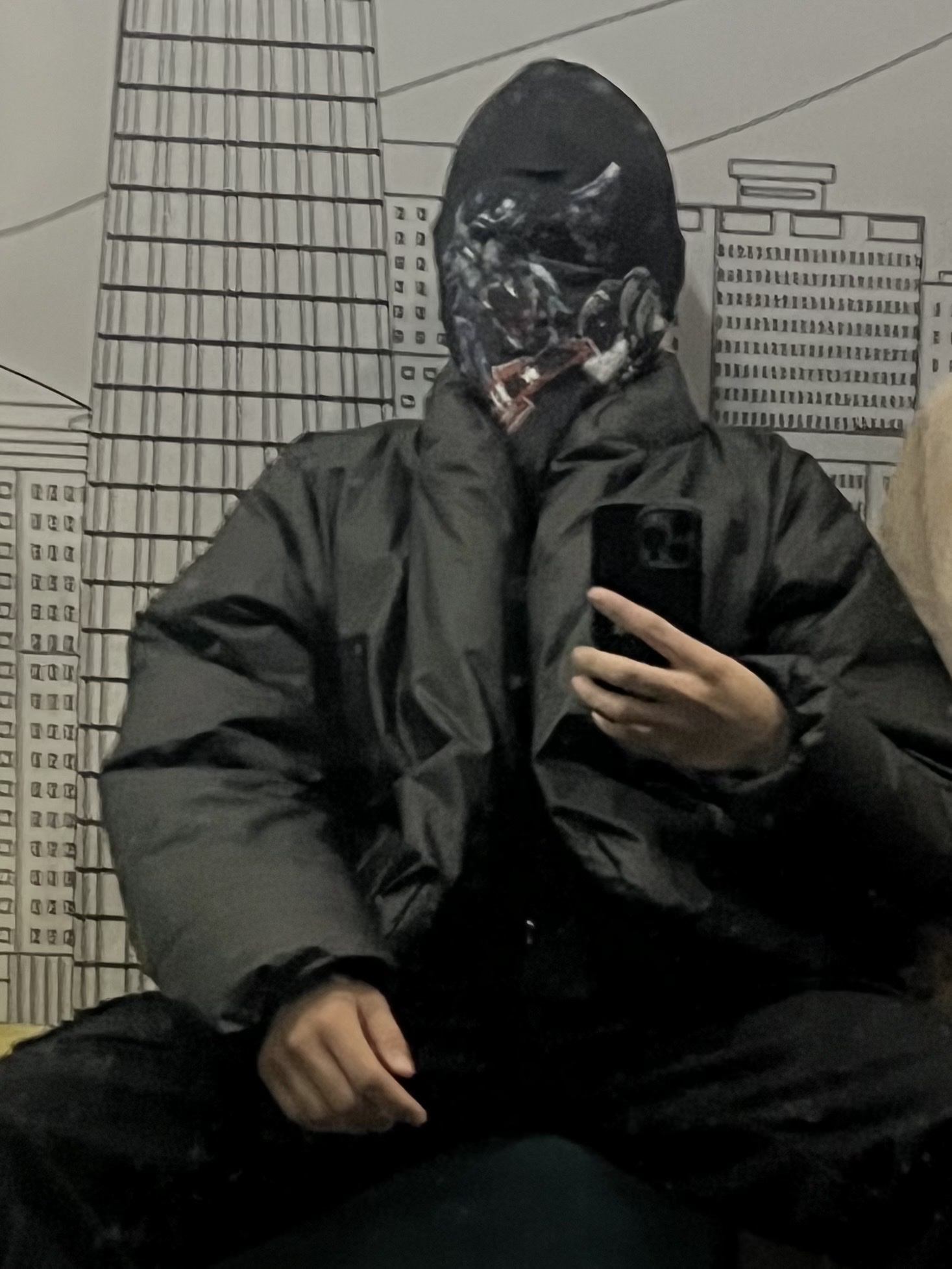 Yeezy Gap Round Jacket Black 착용 스타일 - 1