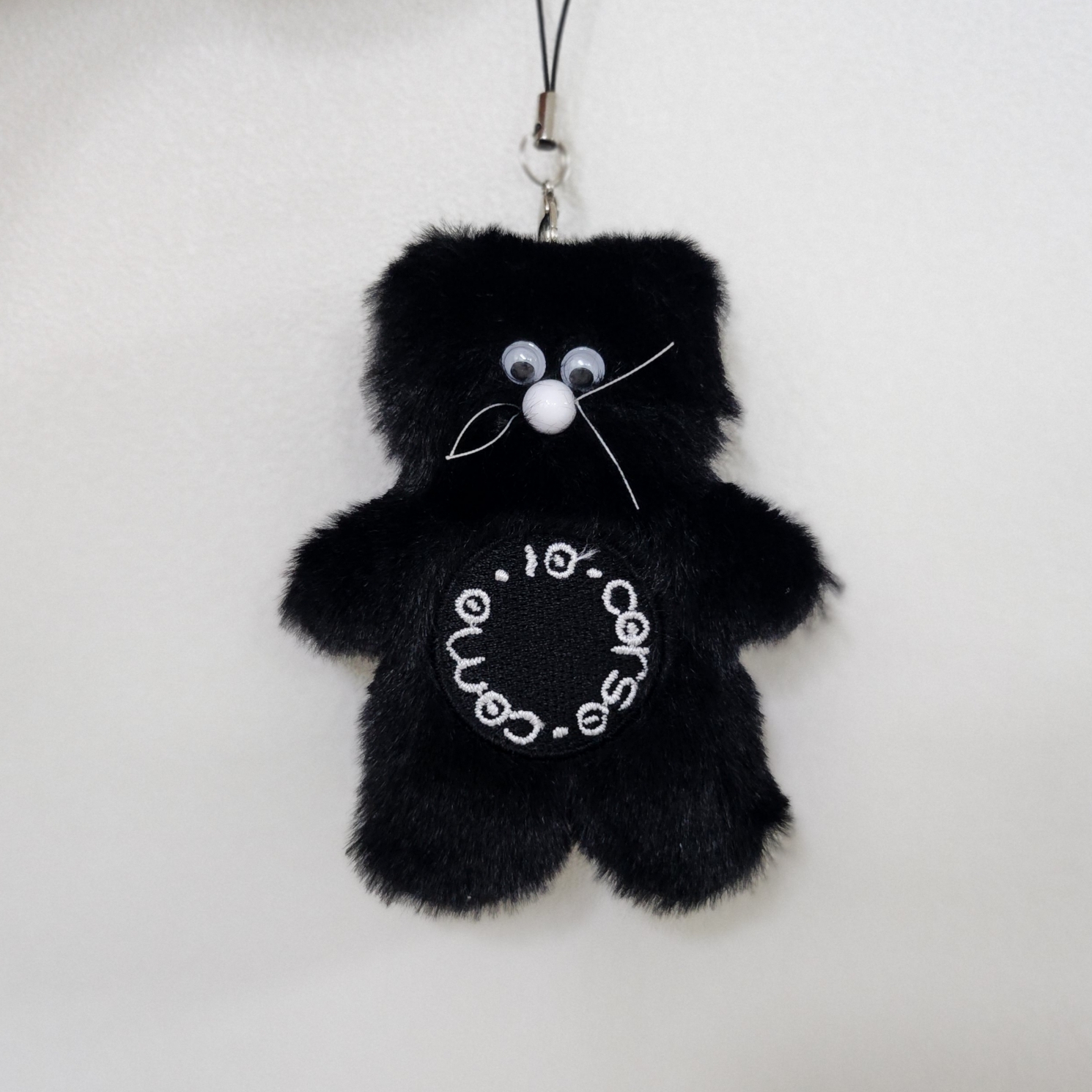 Monamhee x 10 Corso Como Bianco Phone Strap Black, COS Quilted Mini Bag Black 착용 스타일 - 1