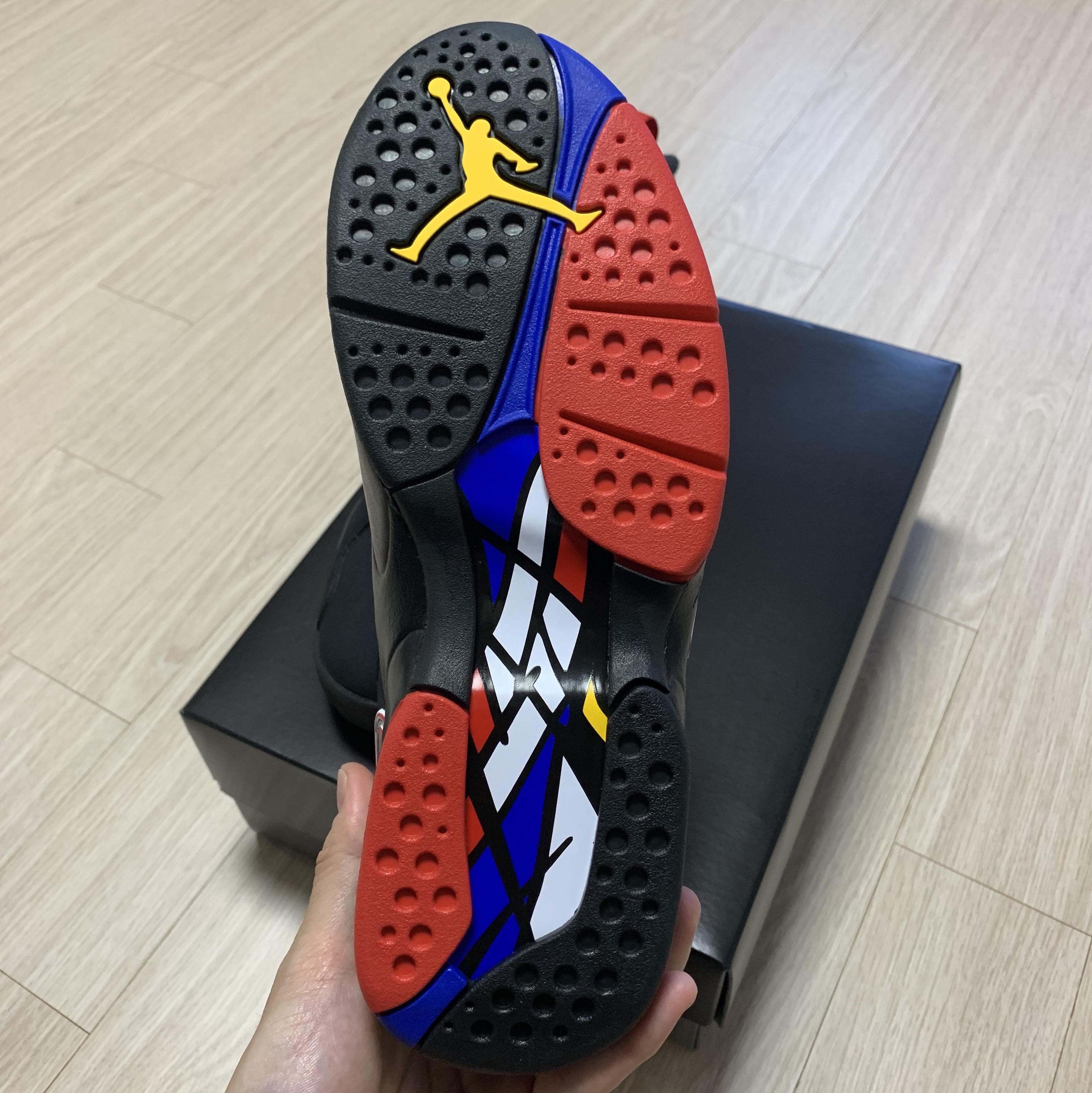 Jordan 8 Retro Playoffs 2023 착용 스타일 - 5