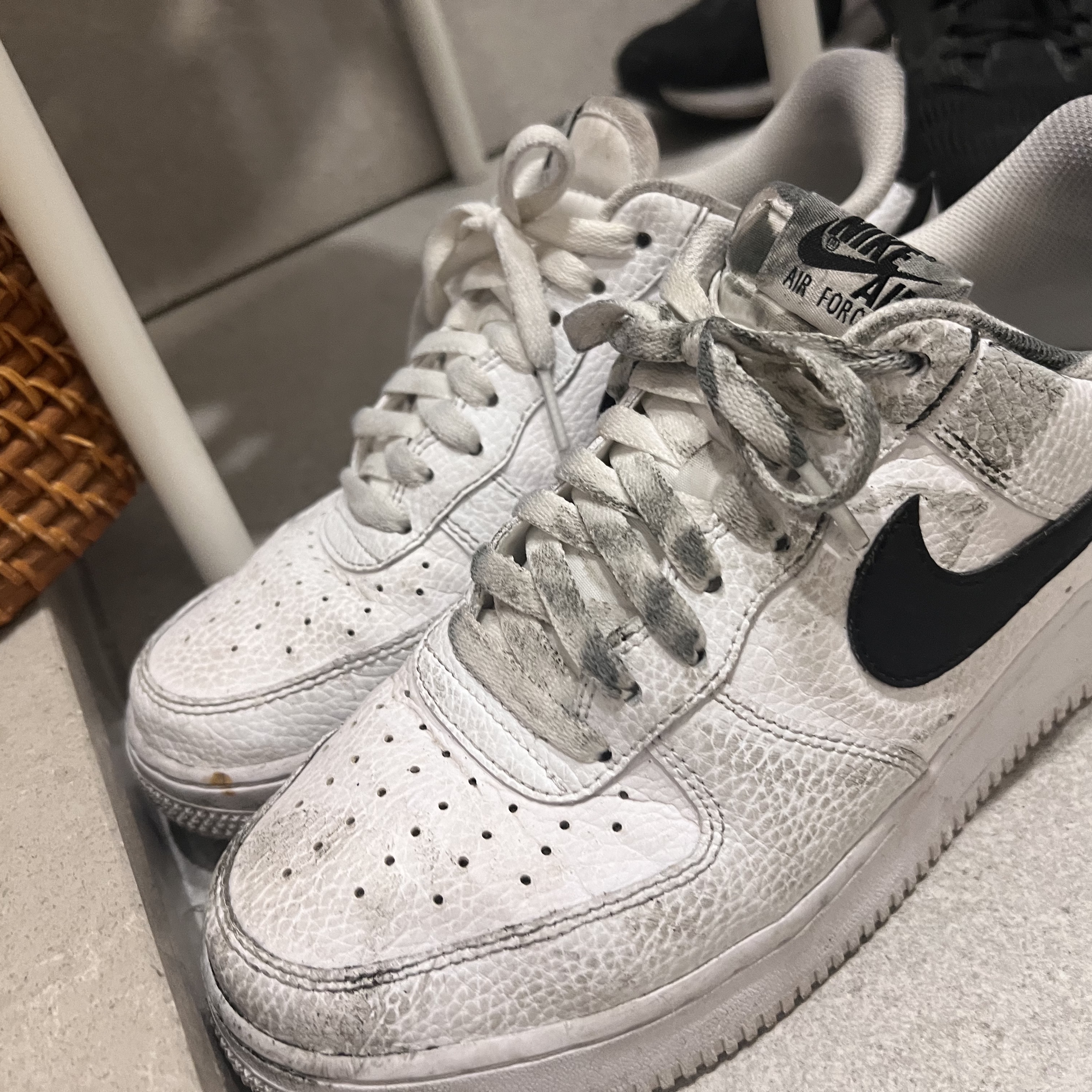 Nike Air Force 1 '07 White Black 착용 스타일