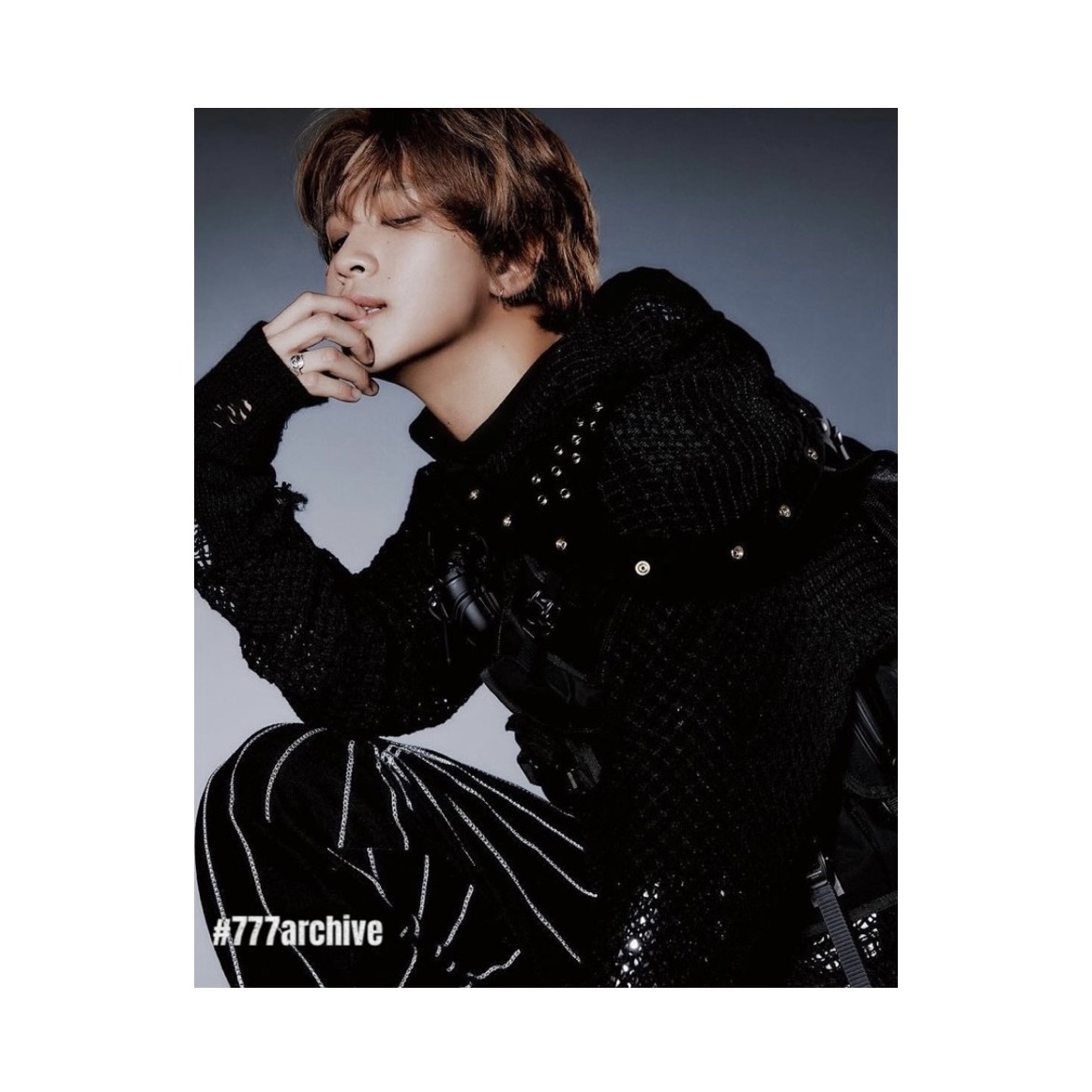 Thug Club Mithril Hoodie Sleeve Black, Thug Club Chain Stitch Denim Pants Black 착용 스타일 - 3