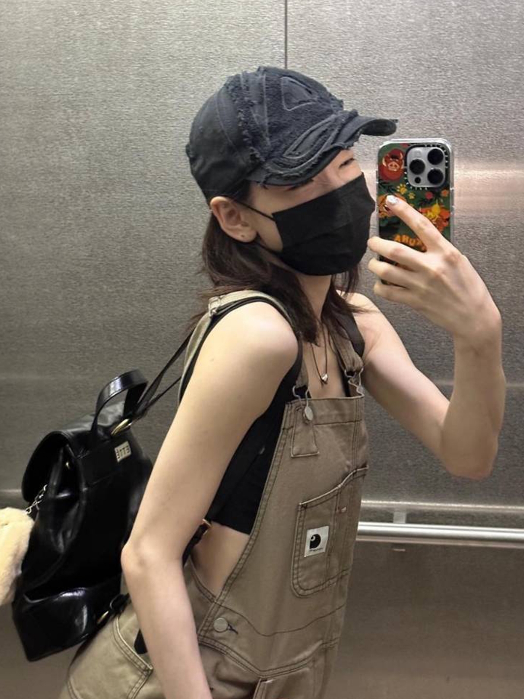 Palace x Carhartt WIP Medley Overall Hamilton Brown - 23FW, Supreme x Dickies Corduroy Overalls Royal - 22FW 착용 스타일 - 2