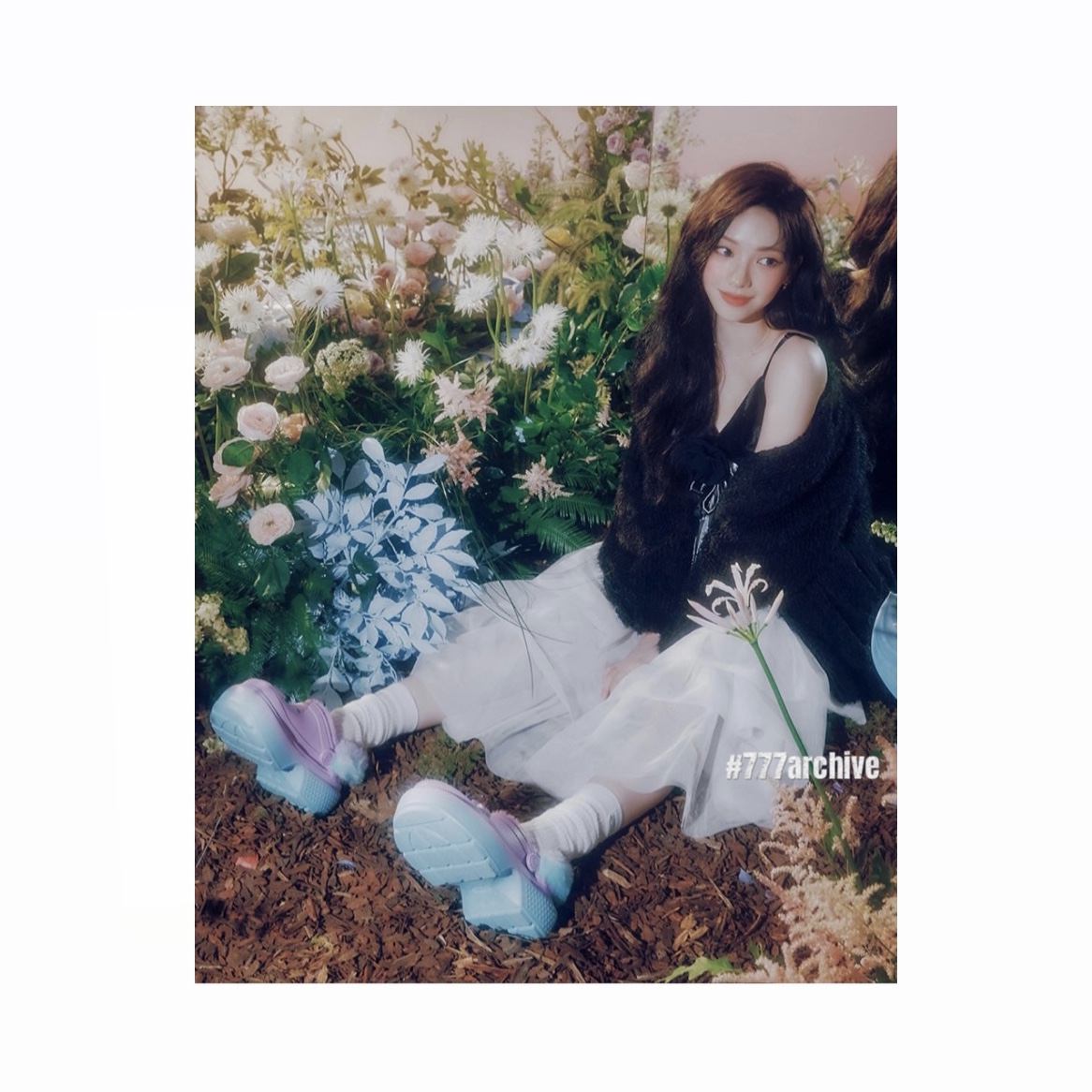 Crocs x Aespa Stomp Lined Clog Multi 착용 스타일 - 4