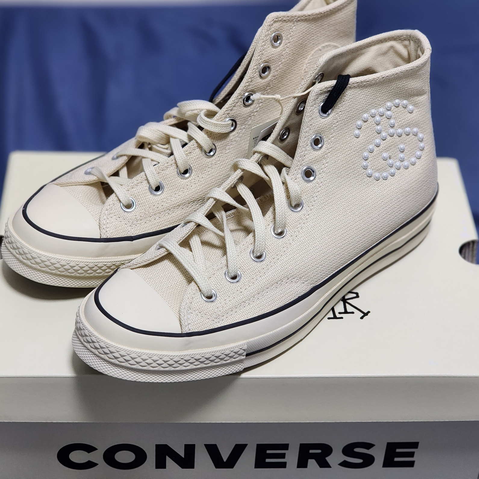 Converse x Stussy Chuck 70 High Natural Ivory 착용 스타일 - 2