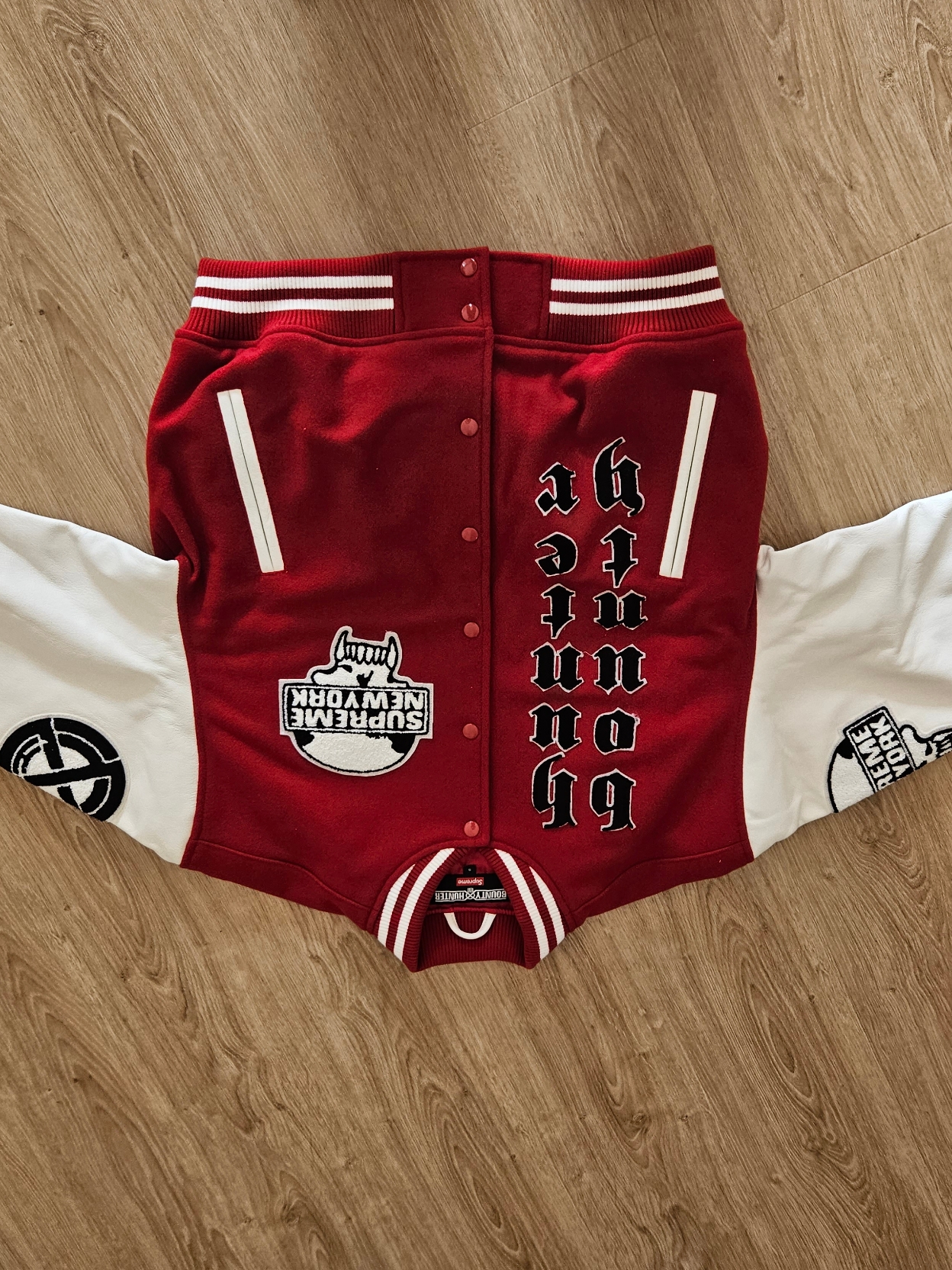 Supreme x Bounty Hunter Varsity Jacket Red - 23FW 착용 스타일 - 2