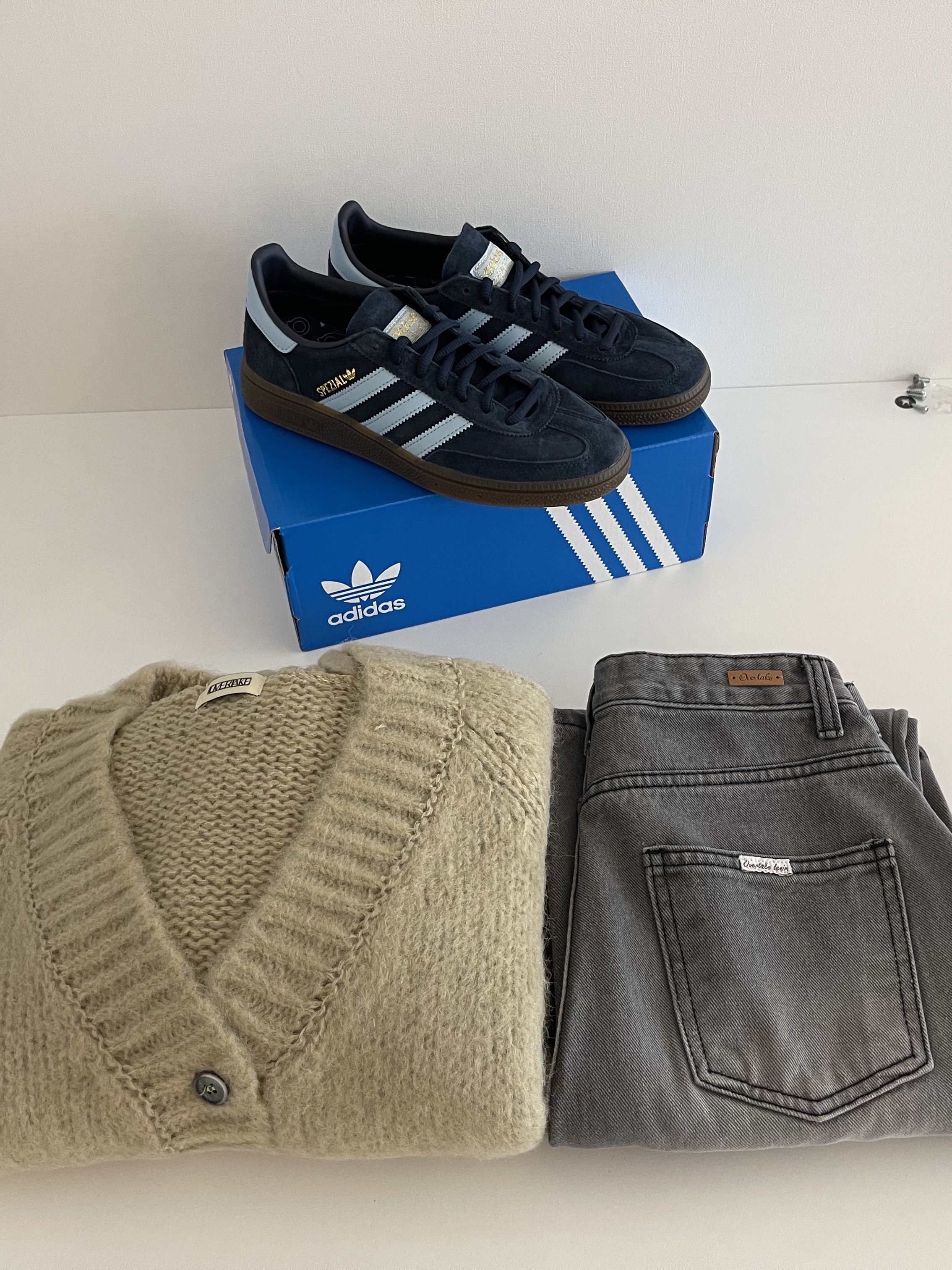 Adidas Spezial Handball Collegiate Navy 착용 스타일
