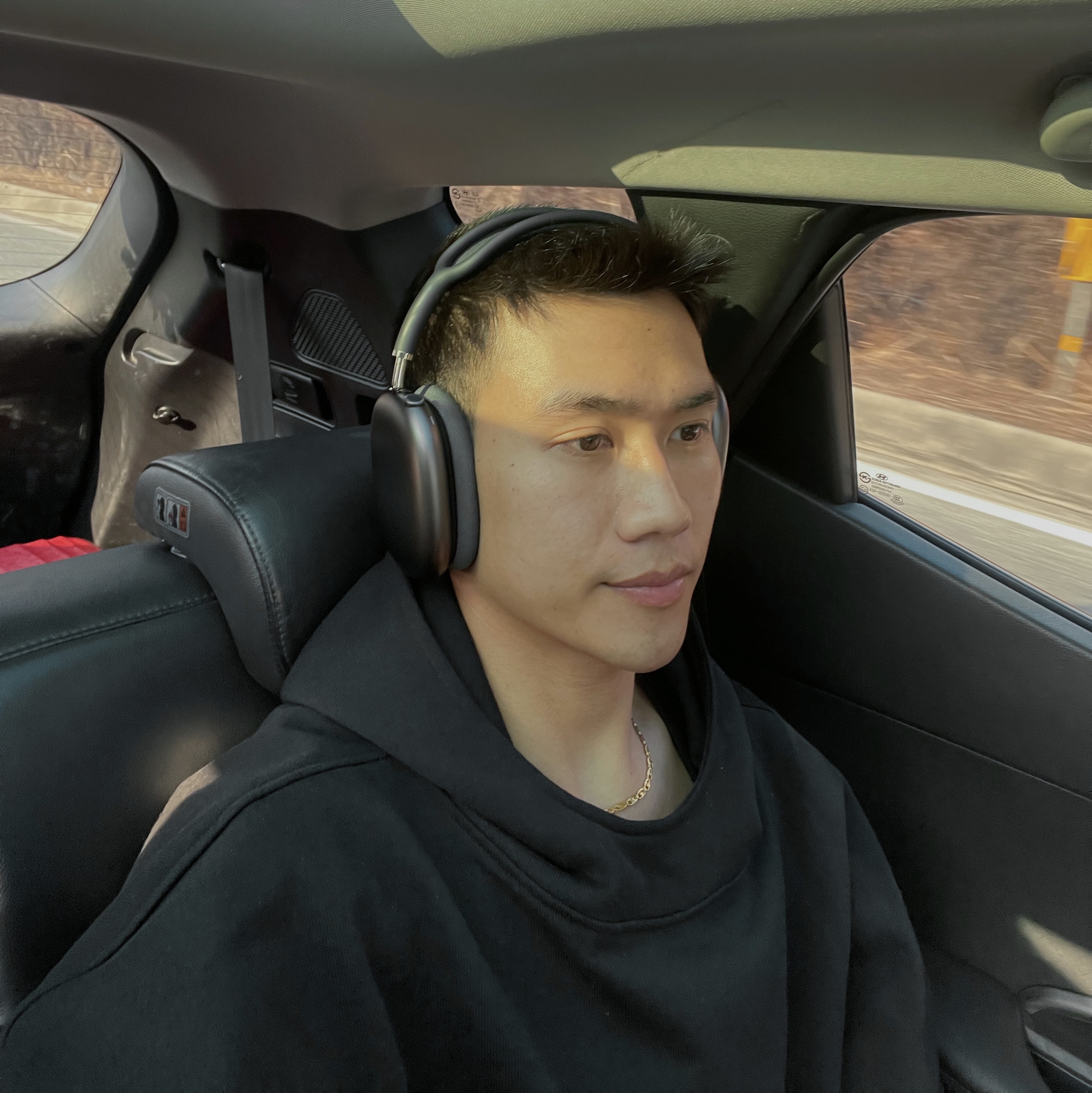 Apple AirPods Max Lightning Space Gray (Korean Ver.) 착용 스타일 - 2