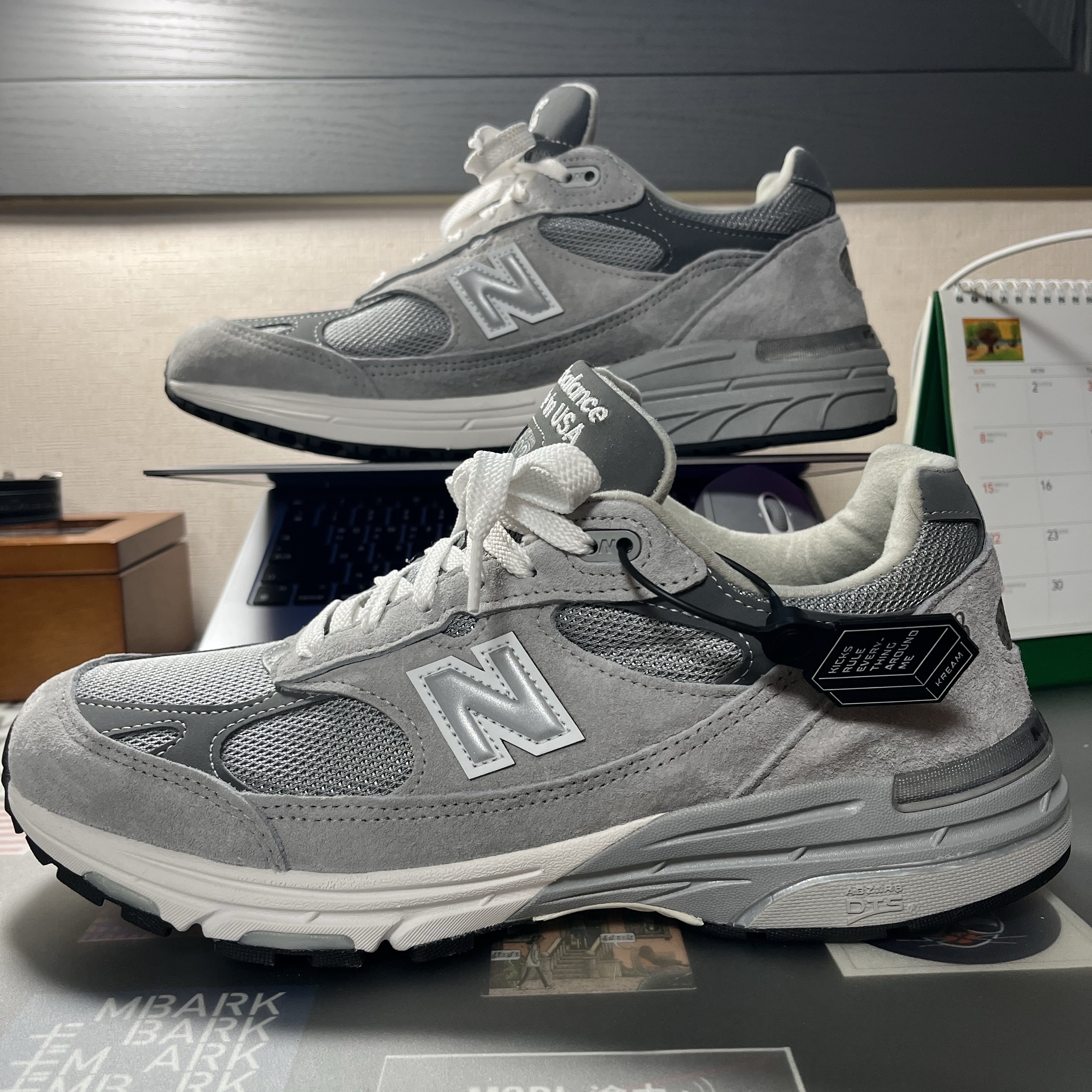 New Balance 993 Made in USA Grey - D Standard 착용 스타일 - 1