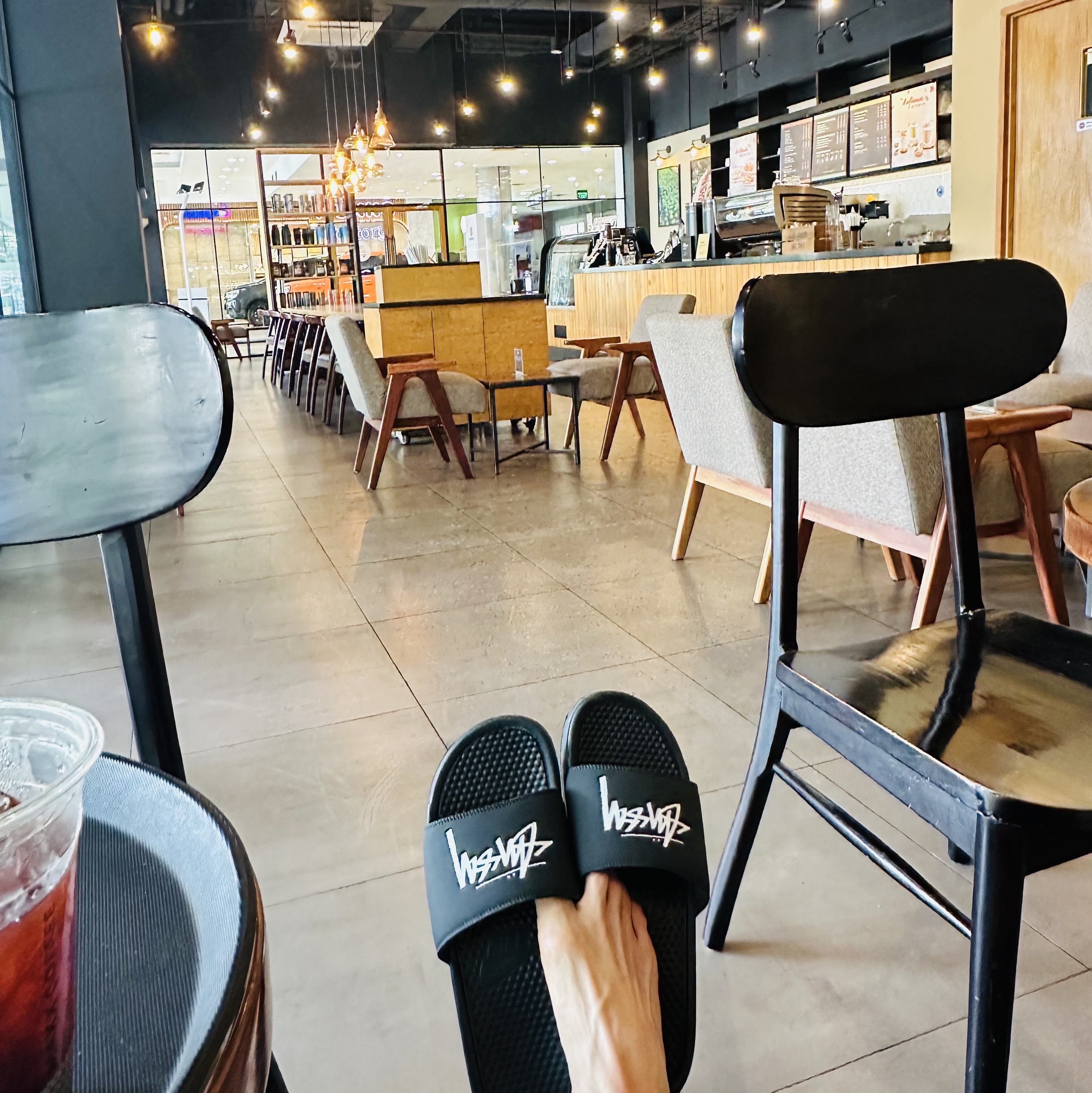 Nike x Stussy Benassi Slide Off Noir 착용 스타일