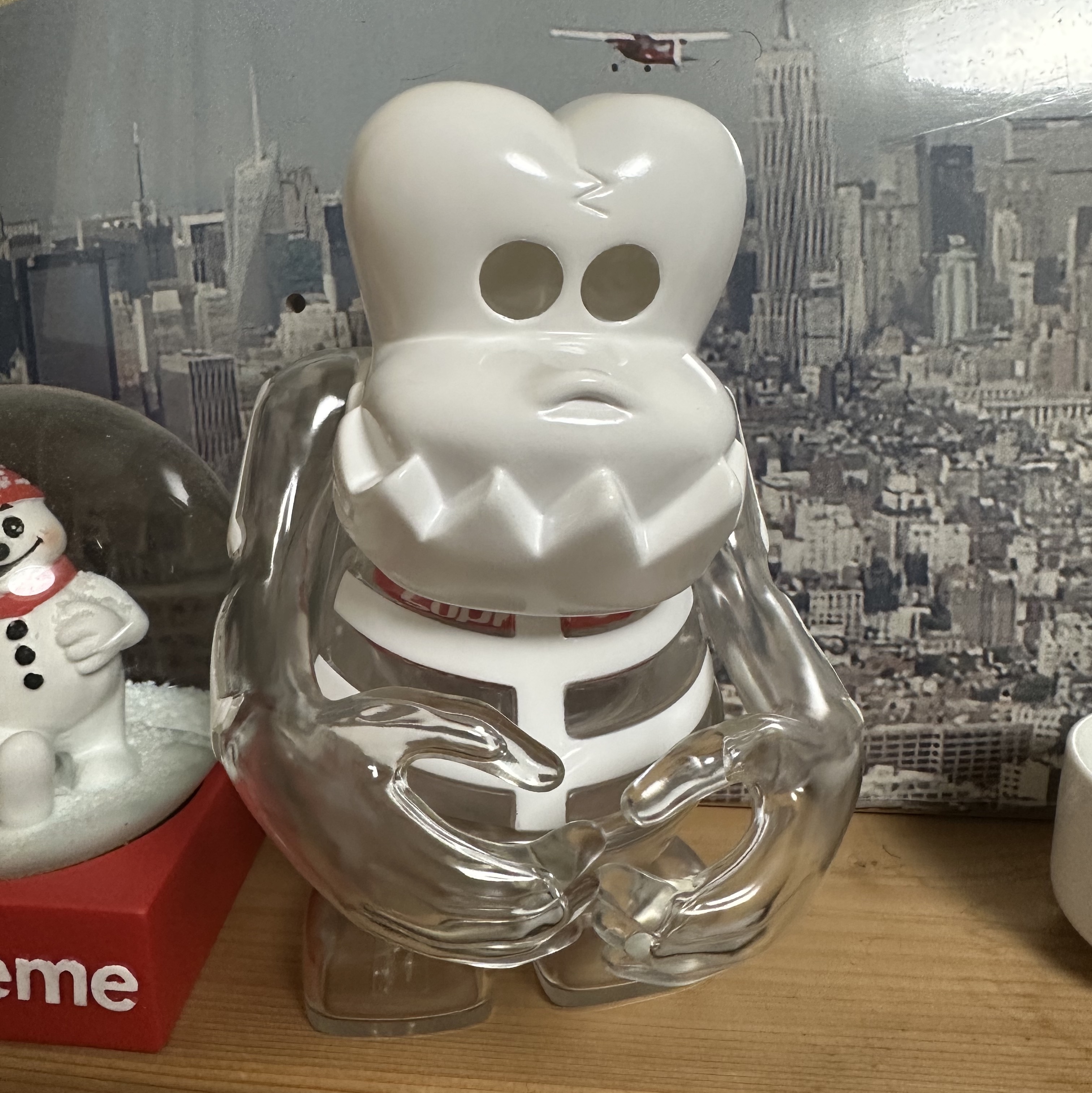 Supreme x Bounty Hunter Skull-Kun Clear - 23FW 착용 스타일