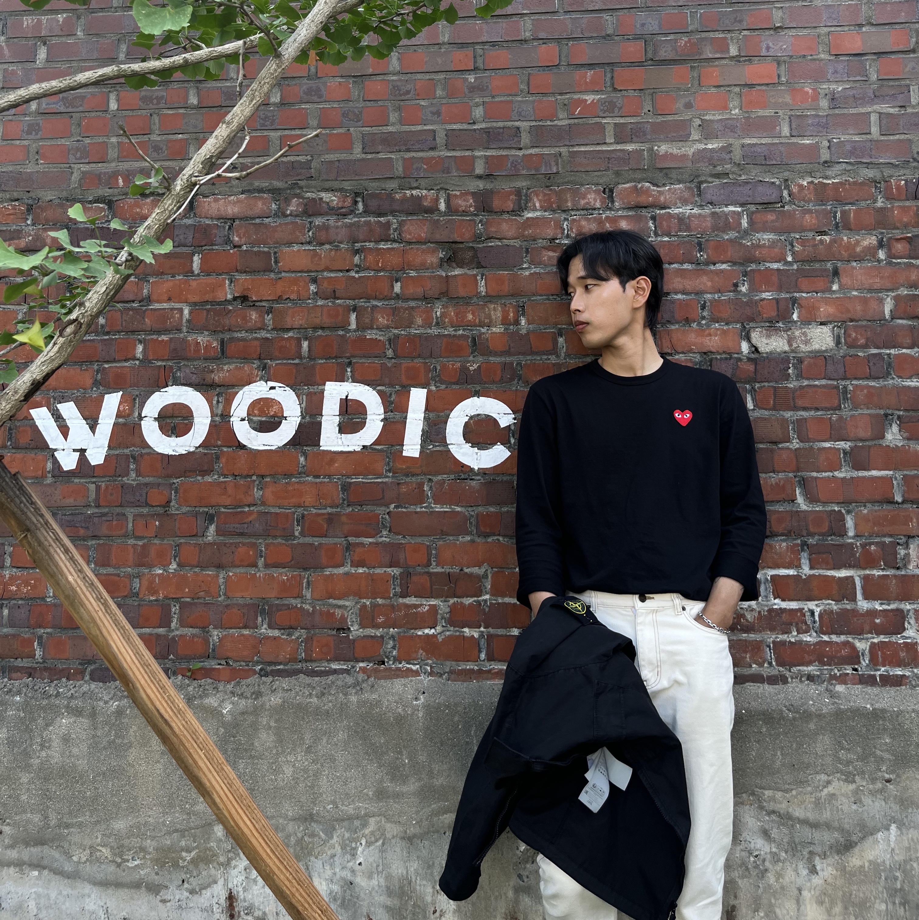 Play Comme des Garcons LS T-Shirt Black, Stone Island 10210 Double Pocket Cotton Overshirt Black - 23SS 착용 스타일