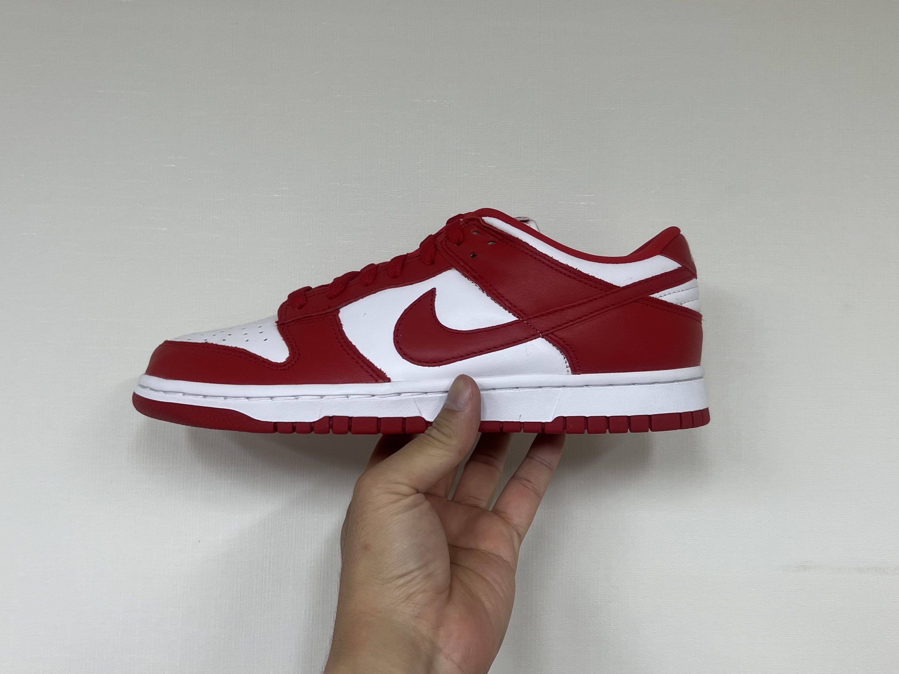 Nike Dunk Low SP White and University Red 2023 착용 스타일