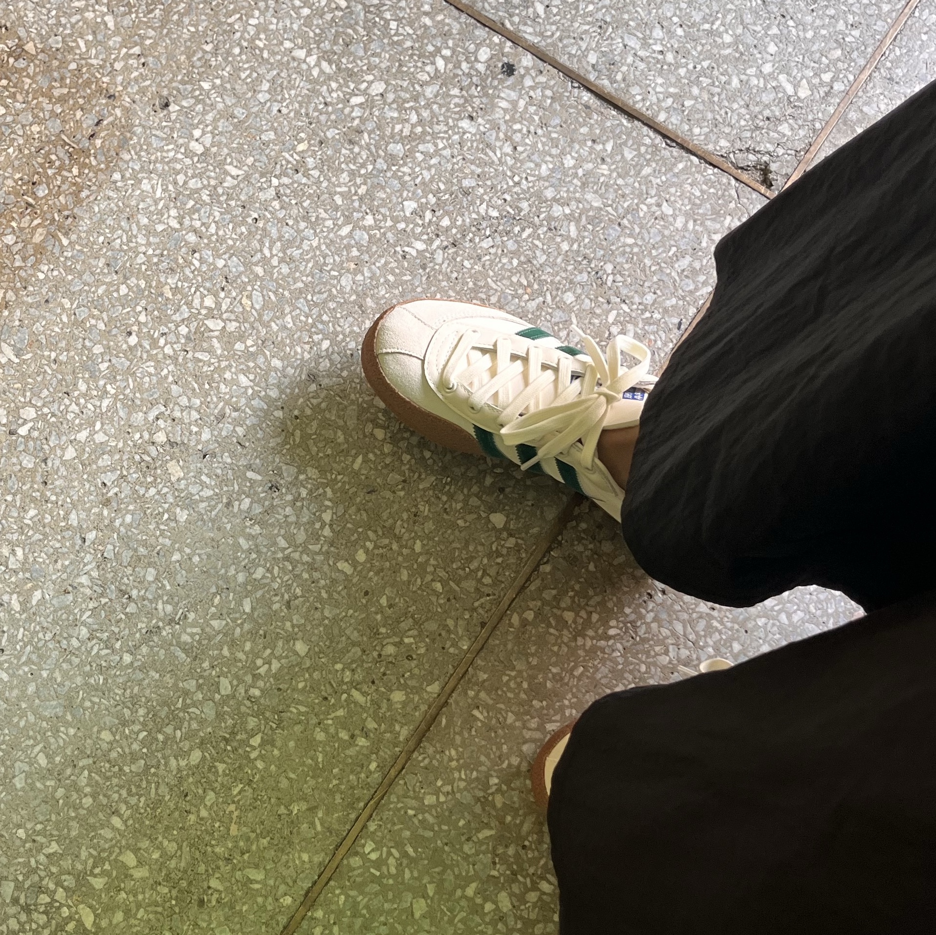 Adidas x Liam Gallagher Spezial LG II Cream White Collegiate Green 착용 스타일