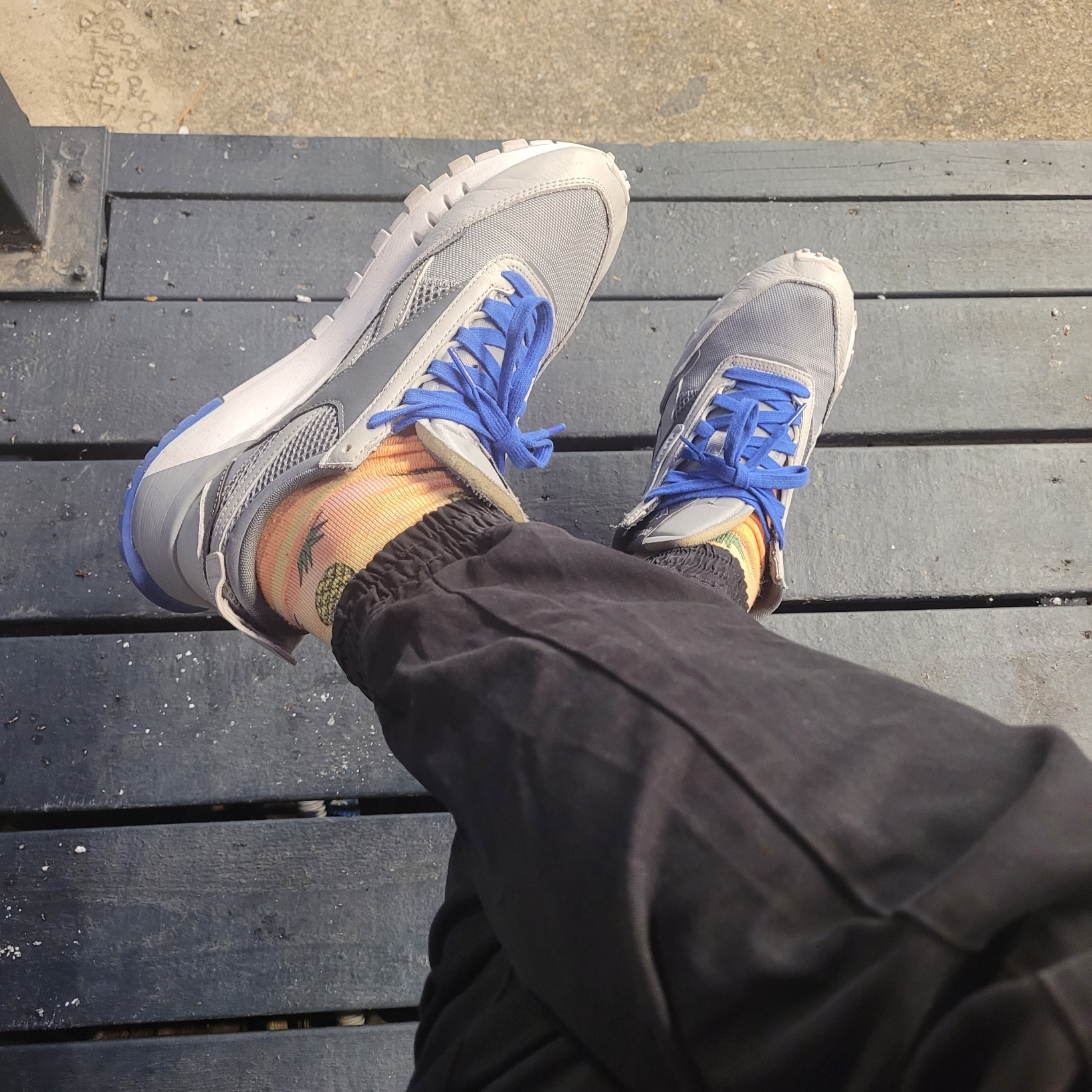 Reebok Classic Leather Legacy Cold Grey 착용 스타일