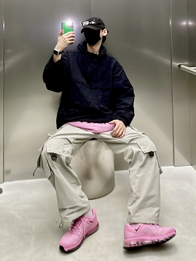 Nike x Stussy Air Max 2013 Psychic Pink, IAB Studio Pigment T-Shirt Magenta 착용 스타일 - 4