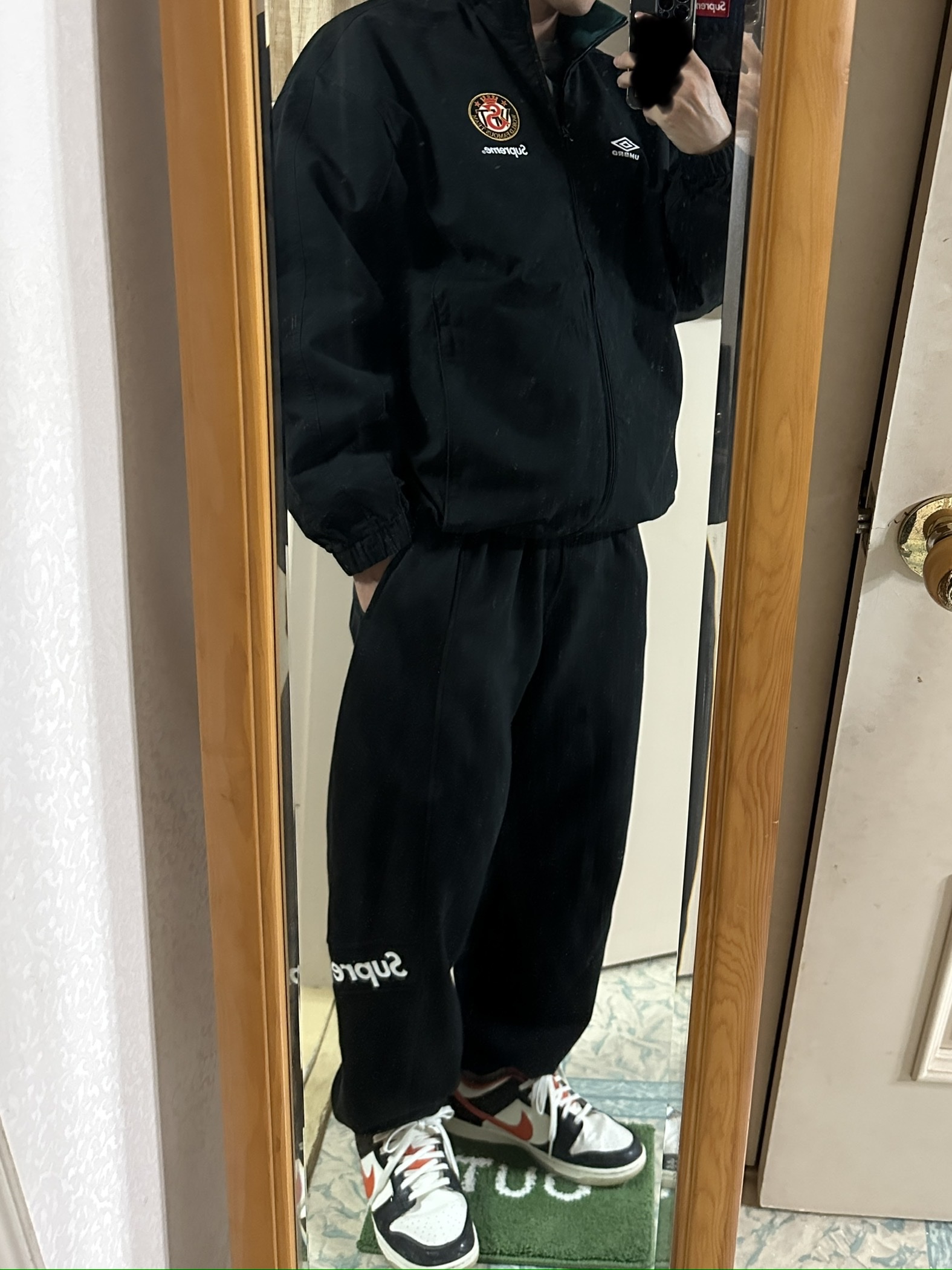 Supreme x Umbro Cotton Ripstop Track Jacket Black - 23FW, Nike Dunk Low Retro PRM Halloween 착용 스타일