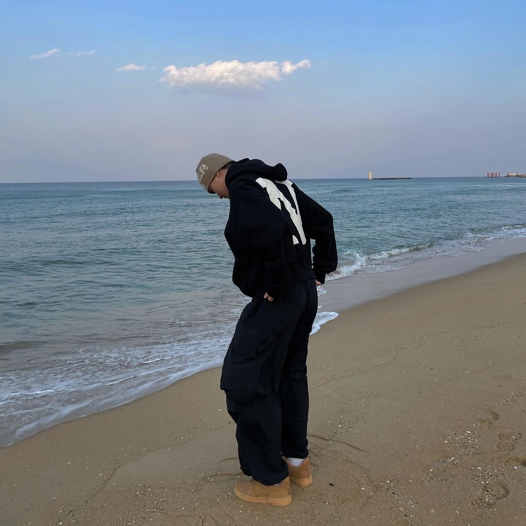 Netherworld Hoodie Black, Nike Air Force 1 '07 WB Flax 착용 스타일 - 1