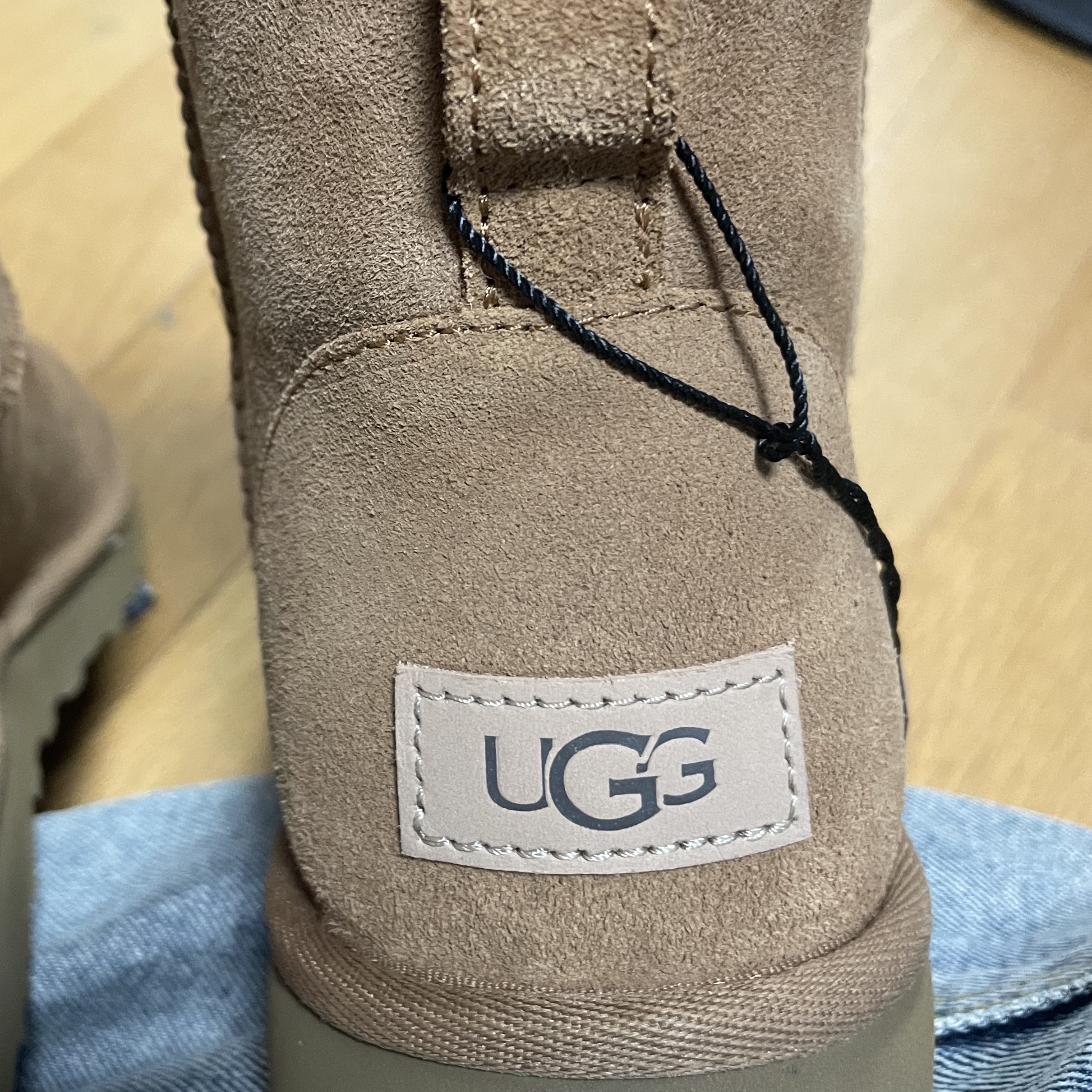 (W) UGG Classic Mini II Boots Chestnut 착용 스타일