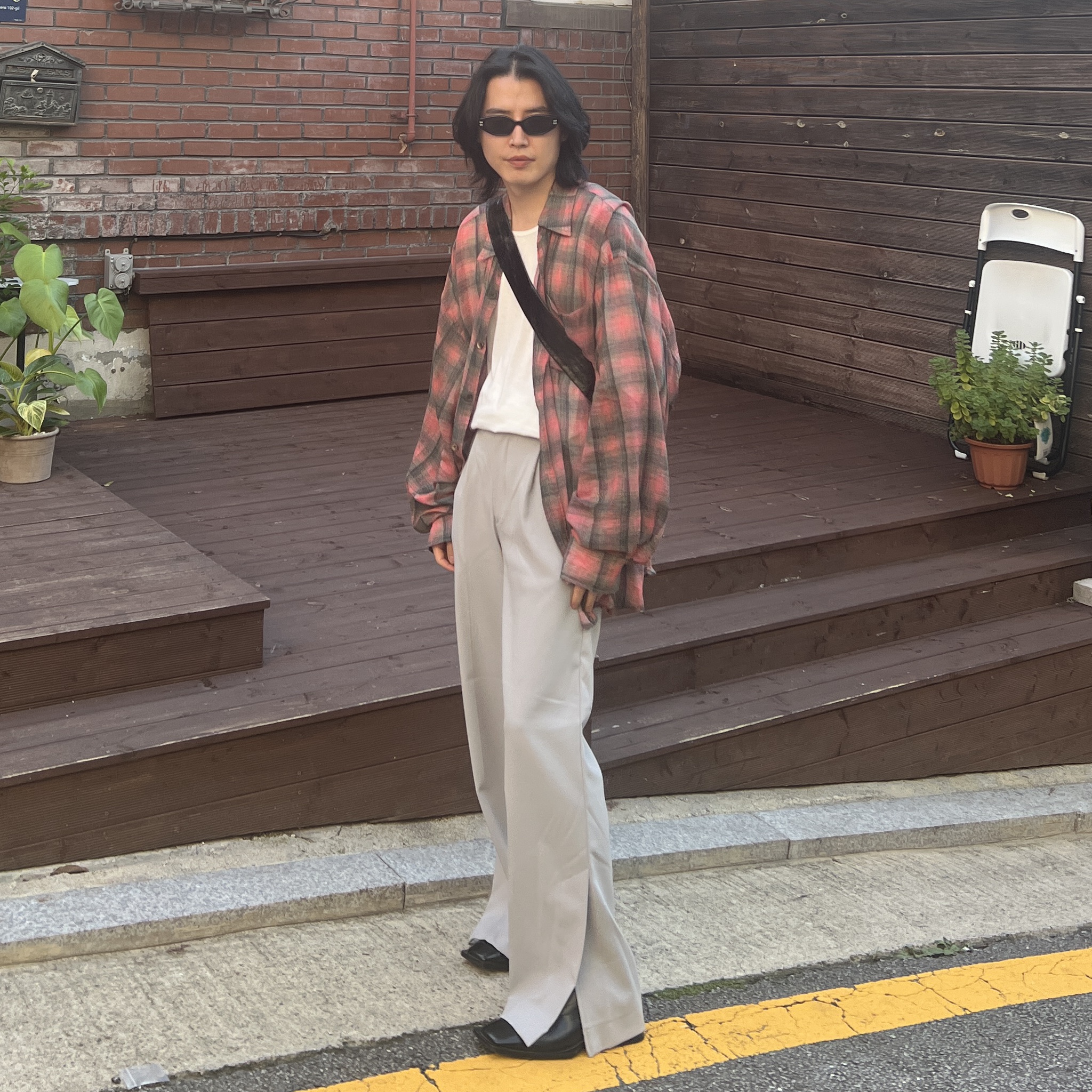 Our Legacy Borrowed Shirt Big Lumbercheck Print, Lemaire Small Croissant Bag Coated Cotton Black 착용 스타일 - 1