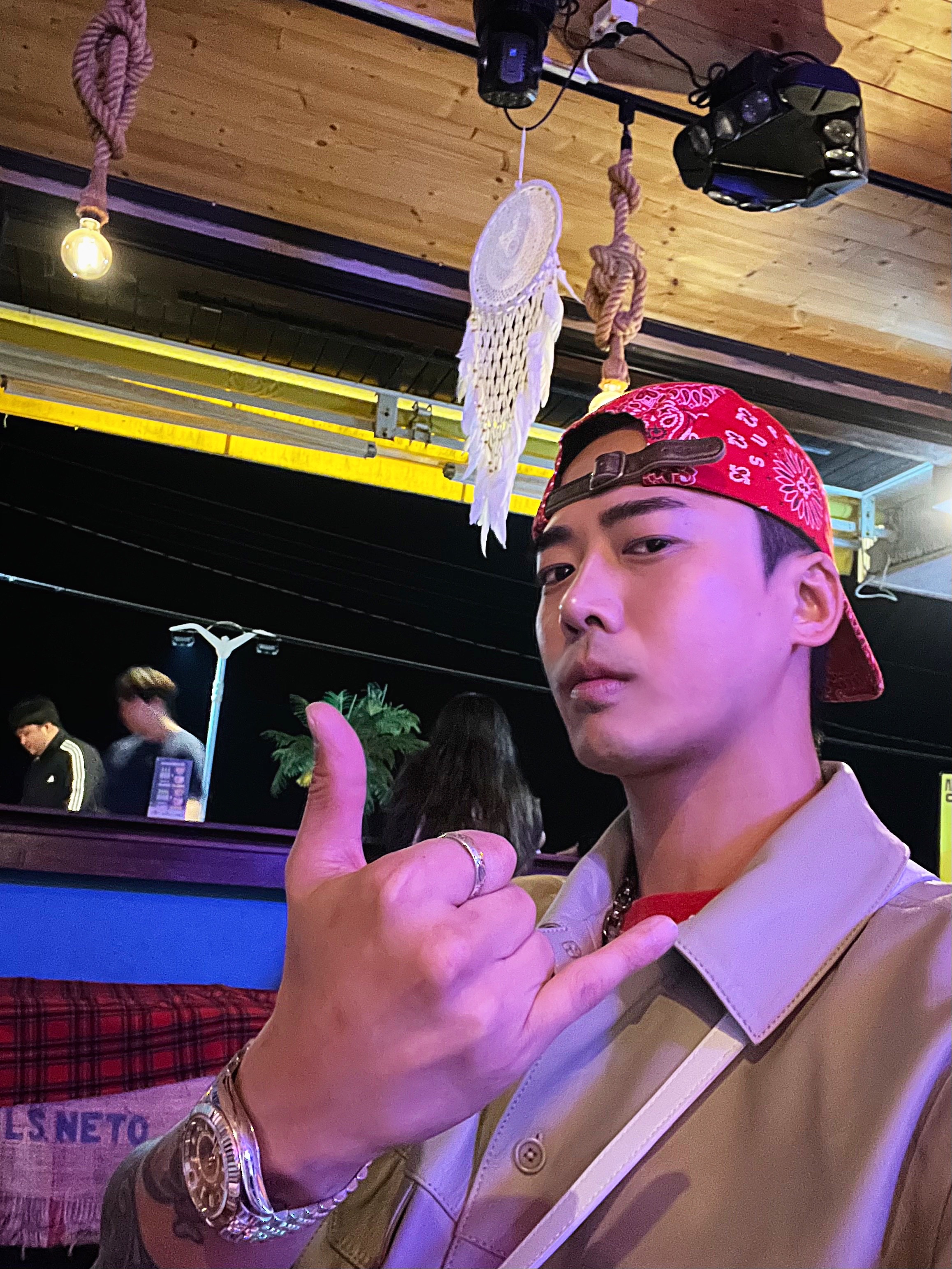 Supreme Bandana Camp Cap Red - 21SS, Supreme Small Box T-Shirt Red Bandana - 21SS 착용 스타일 - 1