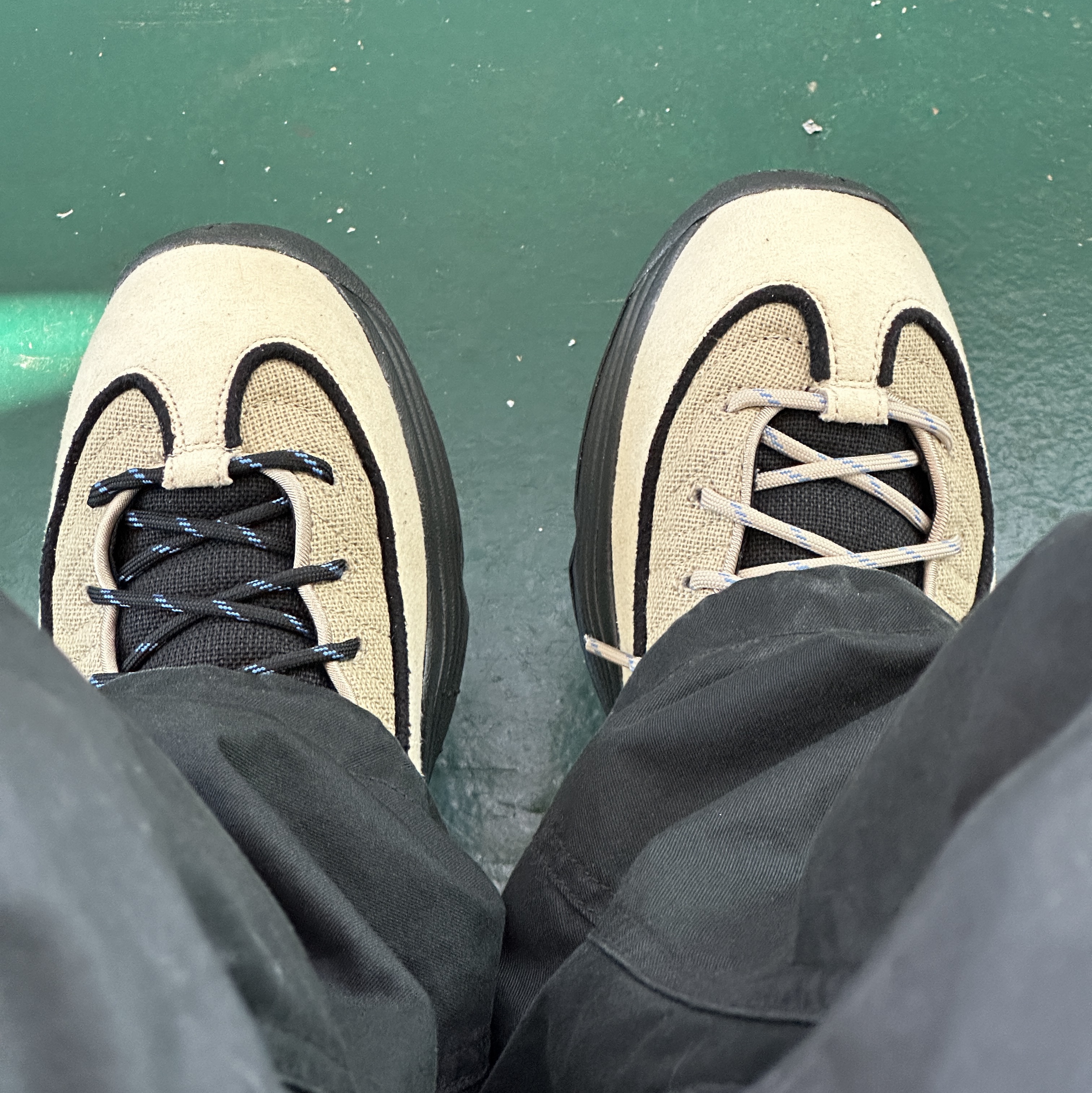 Nike x Stussy Air Penny II Rattan and Limestone 착용 스타일 - 1