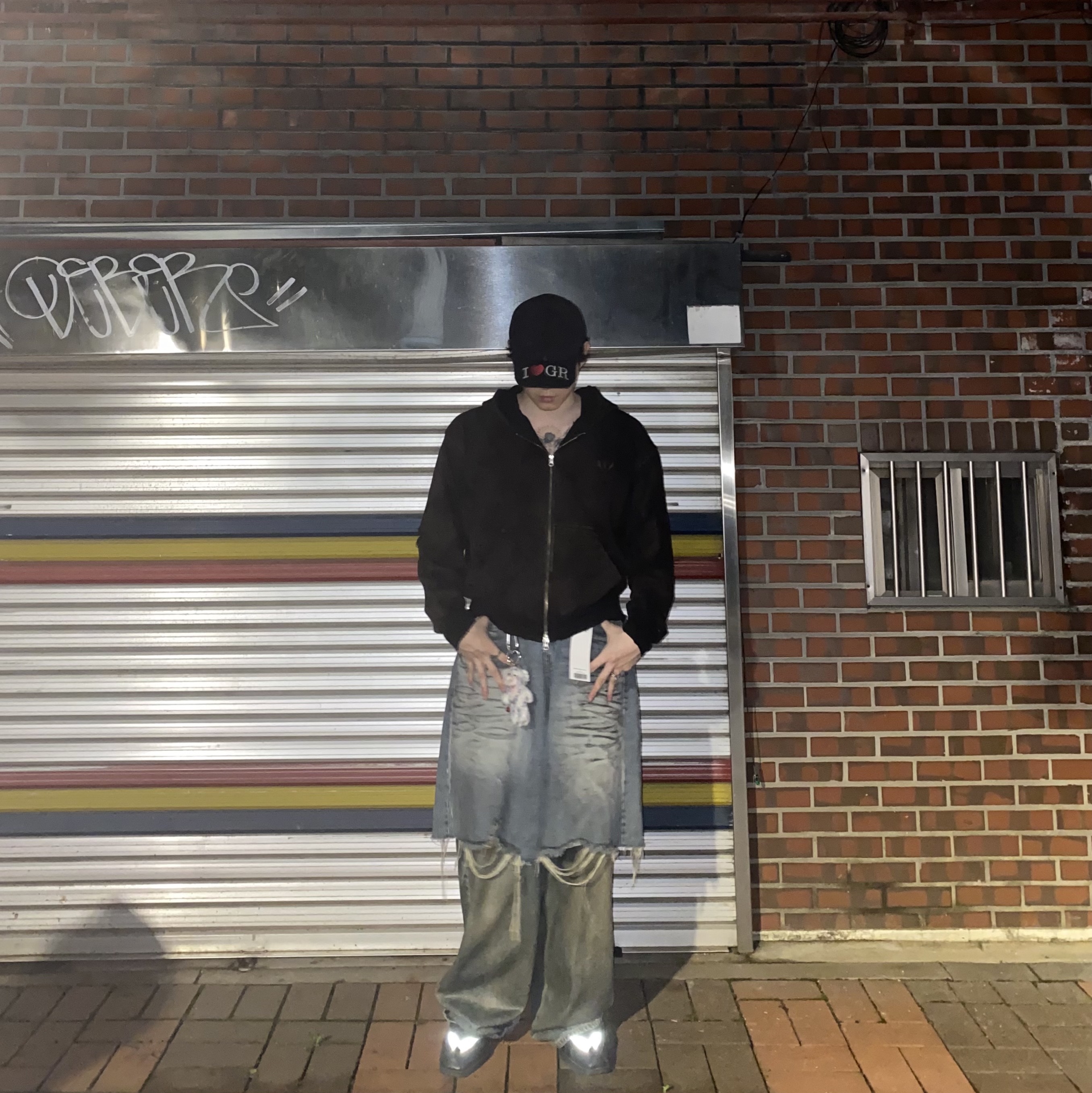 Project G/R I Love GR Cap Black - Haus of GR Exclusive, Project G/R Reworked Bermuda Shorts Blue 착용 스타일 - 1