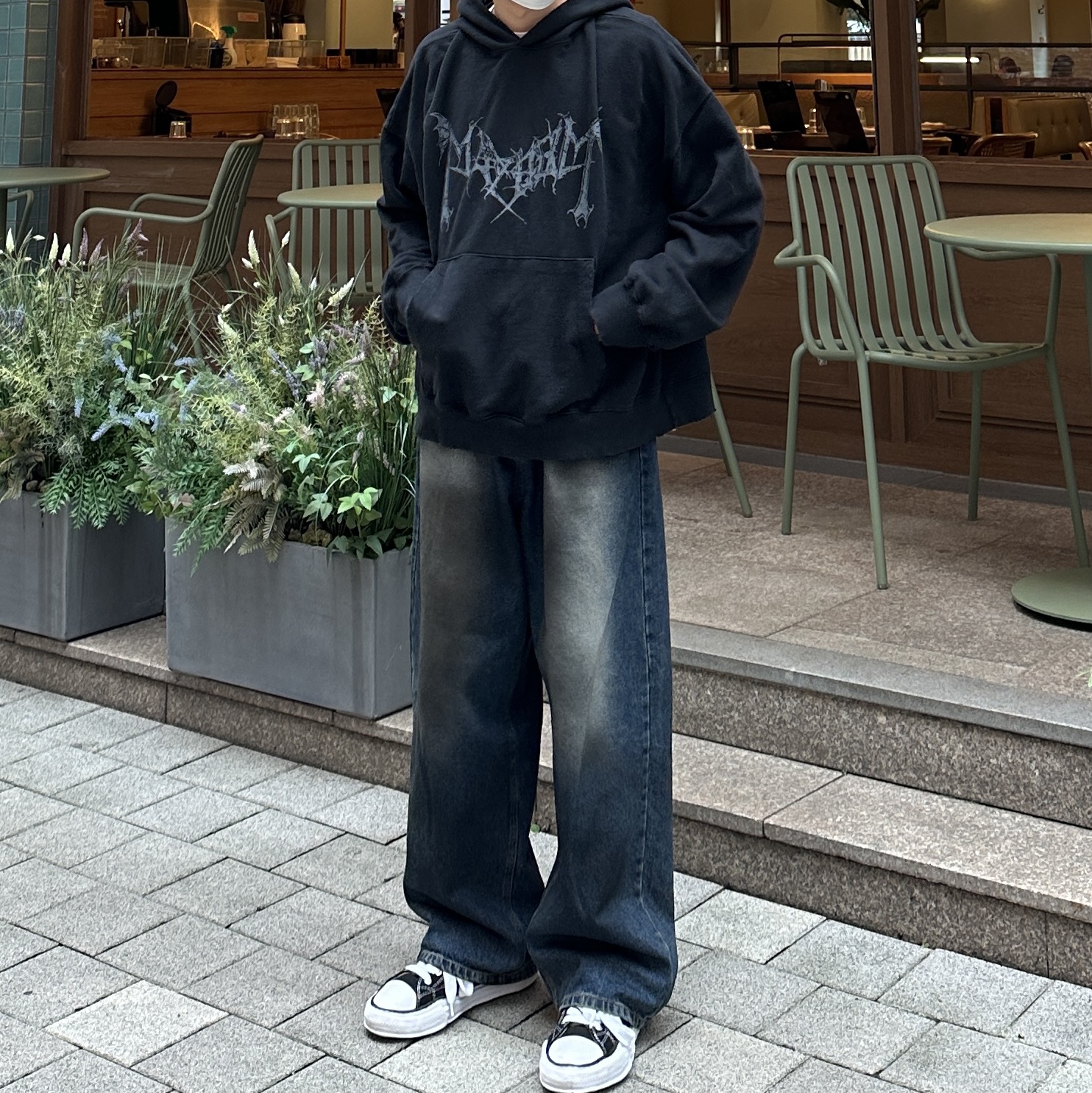 Maison Mihara Yasuhiro Peterson OG Sole Canvas Low Sneakers Black 착용 스타일 - 1
