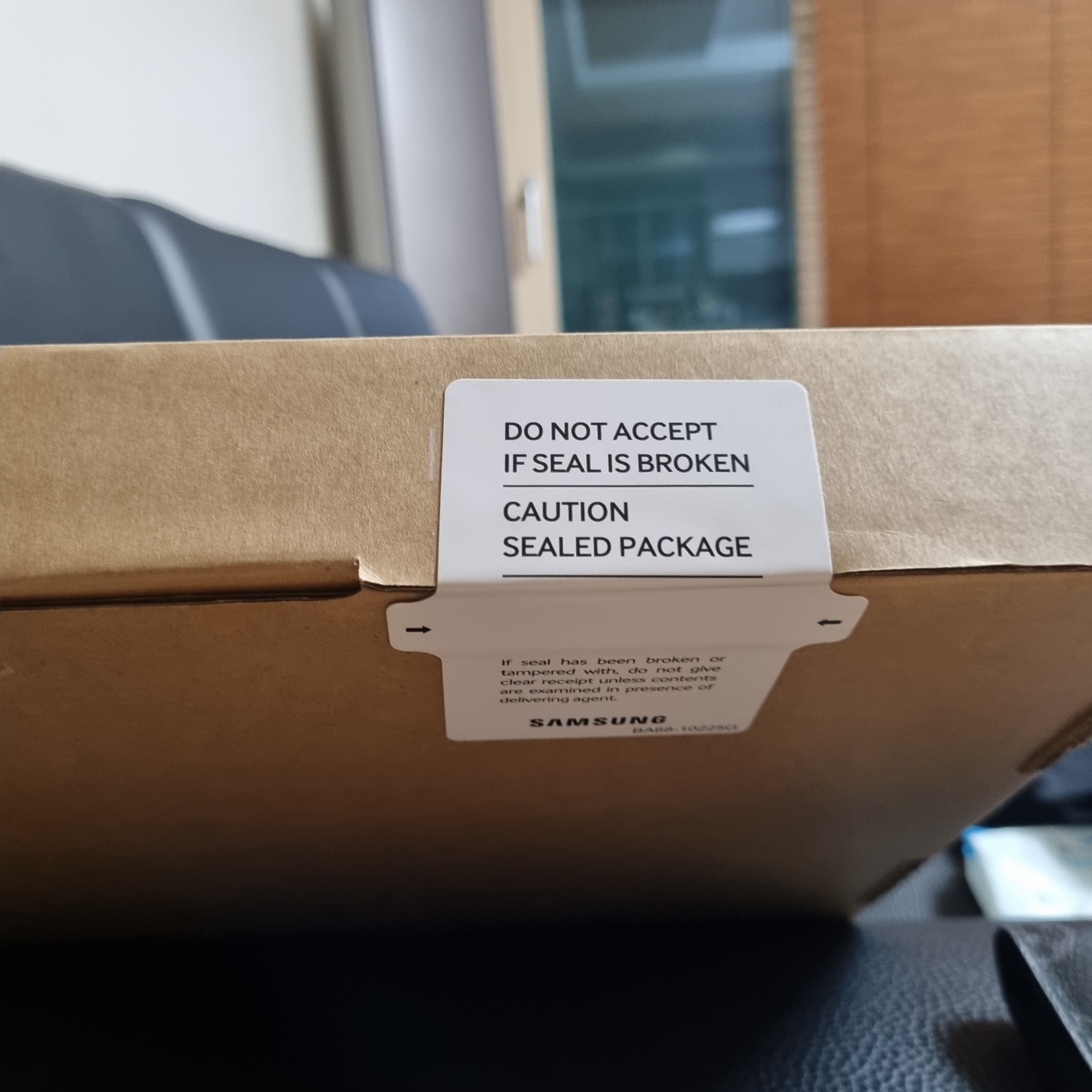 Samsung Galaxy Book3 360 39.6cm i7 1TB SSD / 32GB RAM Graphite (Korean Ver.) 착용 스타일 - 2