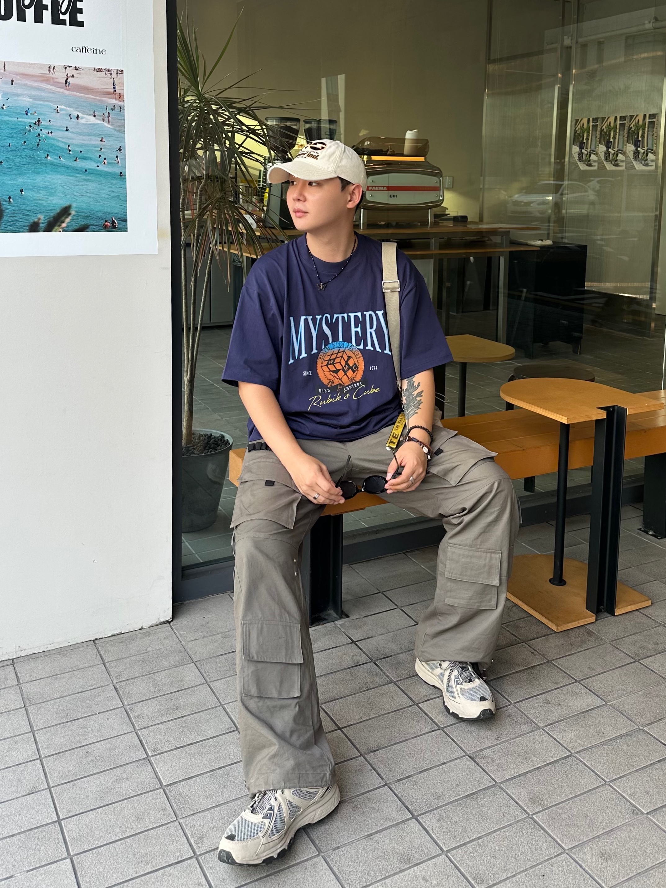 Diesel C-Syom Baseball Cap in Bull Denim White, Asics Gel-Venture 6 Feather Grey Black 착용 스타일 - 1