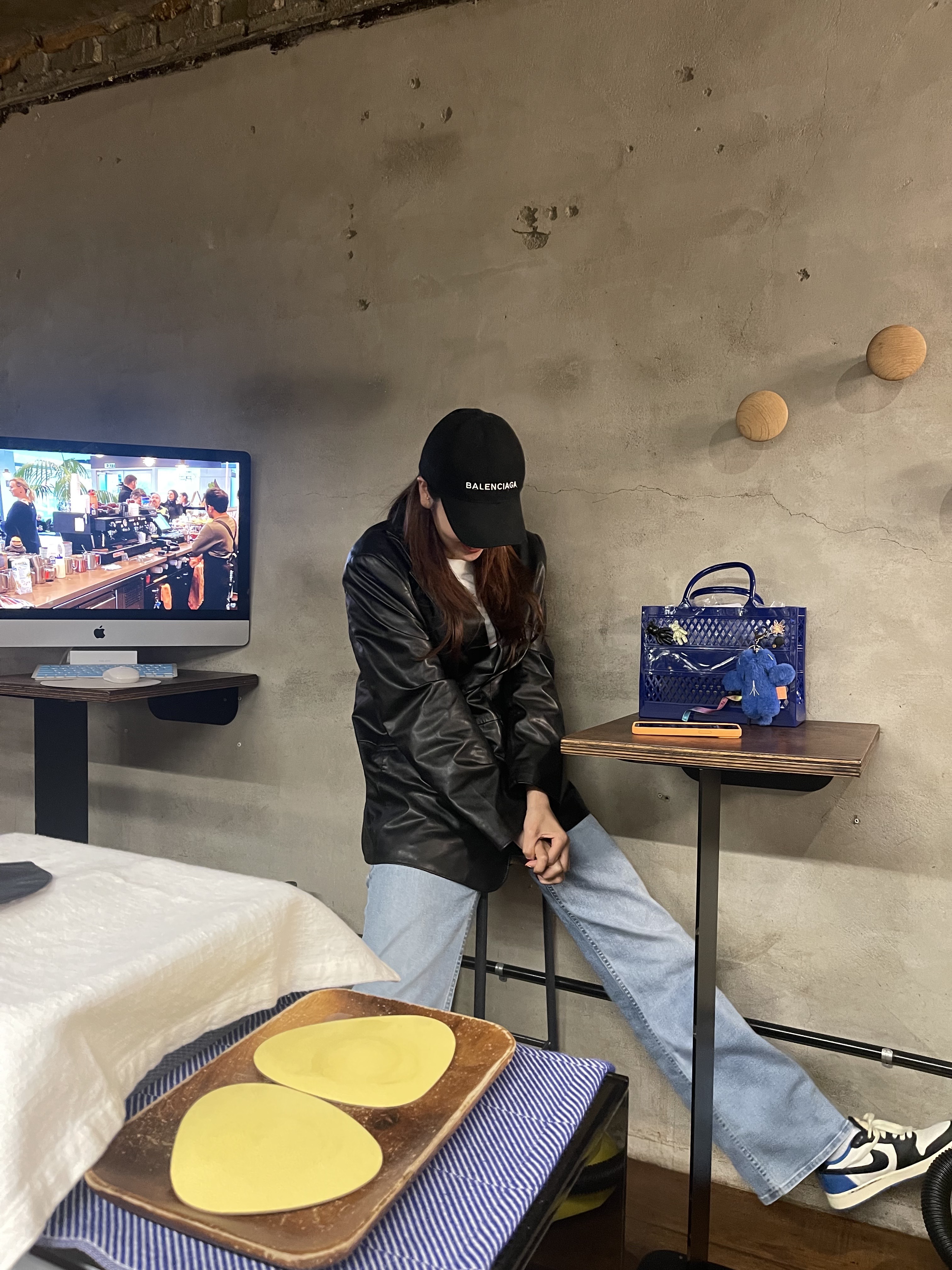 Jordan 1 x Travis Scott x Fragment Retro Low OG SP Military Blue 착용 스타일