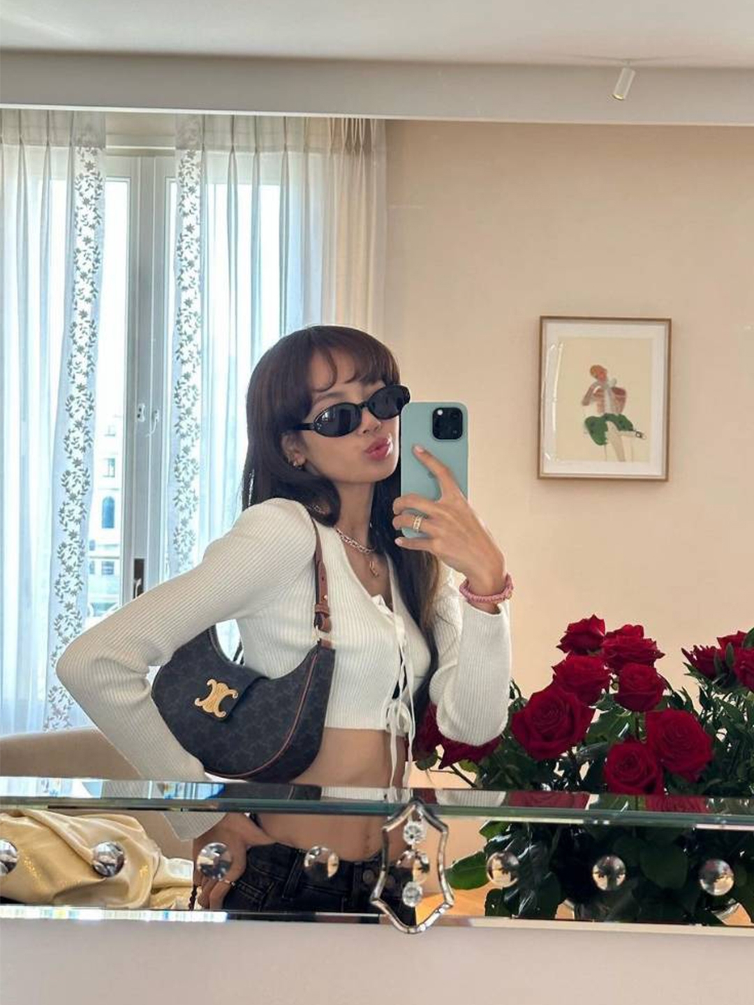 Celine Medium Ava Triomphe Bag in Smooth Calfskin Black, Celine Medium Ava Triomphe Bag in Triomphe Canvas Calfskin Tan 착용 스타일 - 3