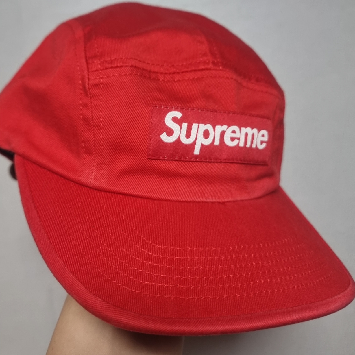 Supreme Washed Chino Twill Camp Cap Red 착용 스타일