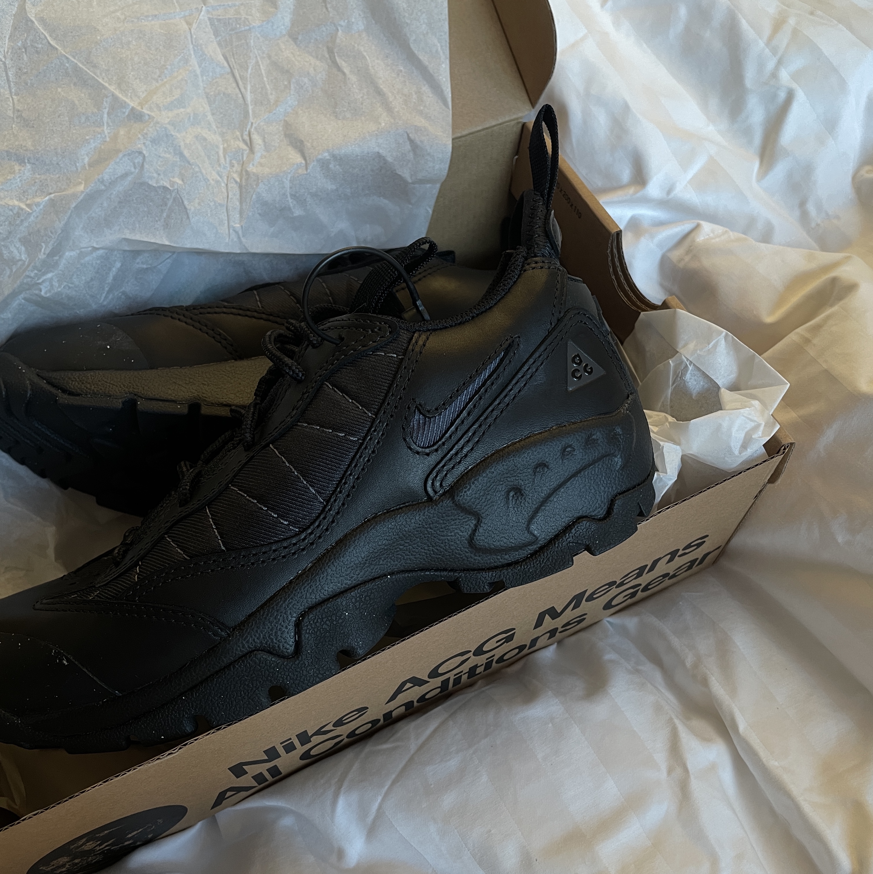 Nike ACG Air Mada Black 착용 스타일 - 2
