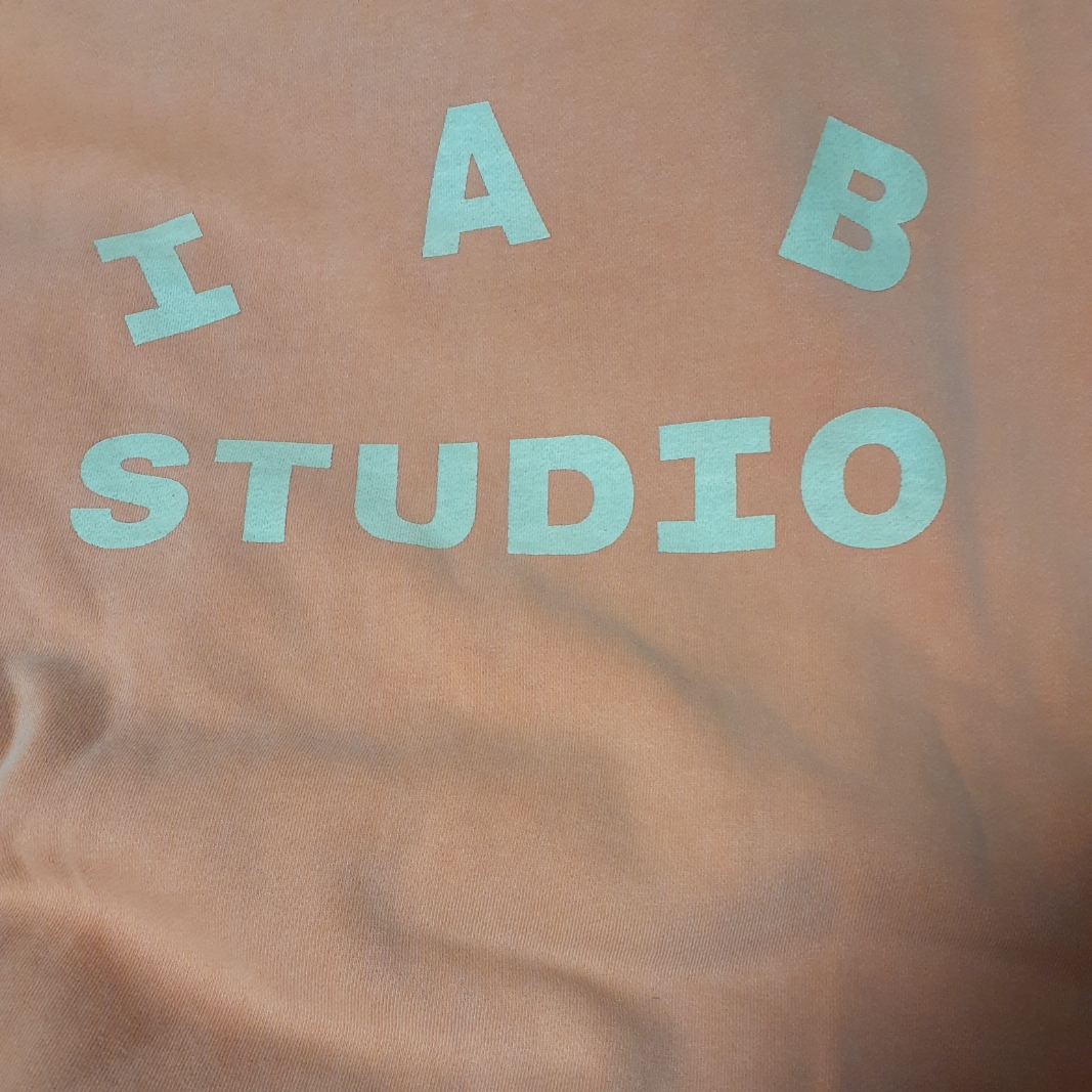 IAB Studio Pigment Hoodie & Sack Salmon, IAB Studio Pigment Hoodie Salmon 착용 스타일 - 2