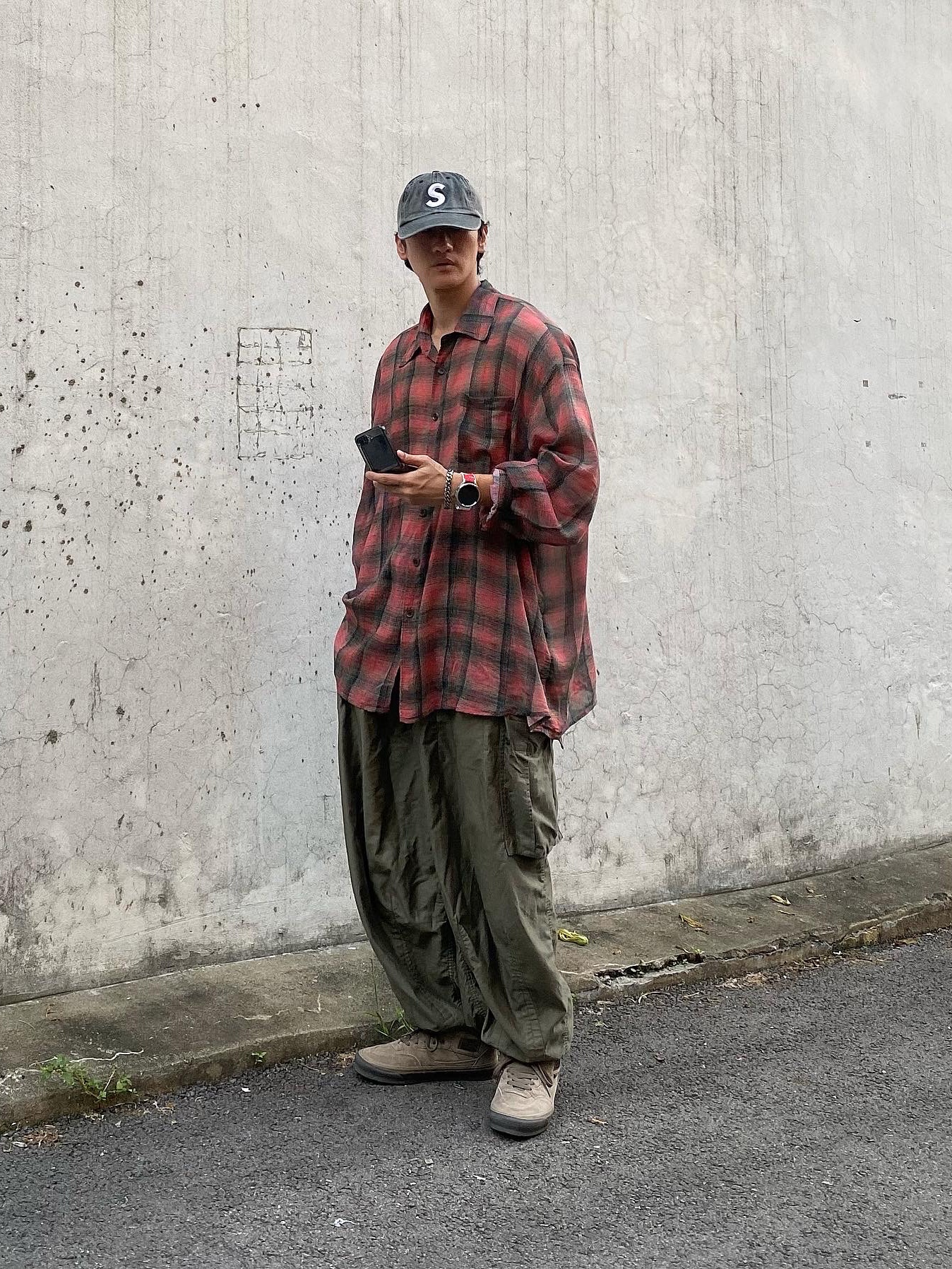 Our Legacy Borrowed Shirt Big Lumbercheck Print, Supreme Pigment Print S Logo 6-Panel Black - 20SS 착용 스타일 - 1