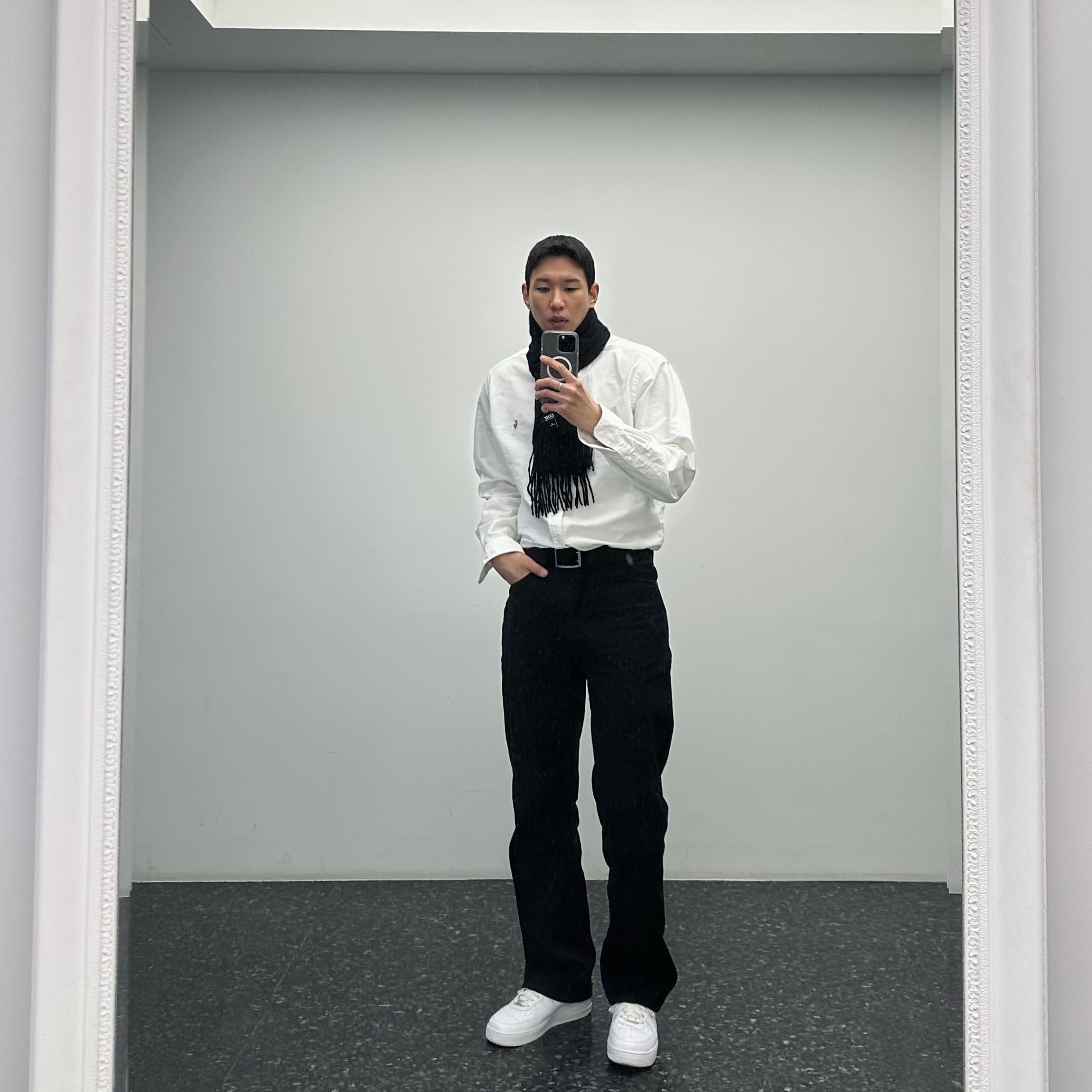[30% 적립] Polo Ralph Lauren Classic Fit Garment Dyed Oxford Shirt White, Nike Air Force 1 '07 Low White 착용 스타일