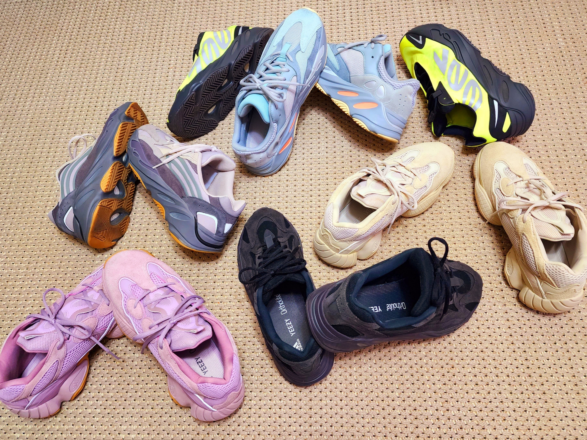 Adidas Yeezy 500 Blush 2018, Adidas Yeezy 500 Soft Vision 착용 스타일 - 4