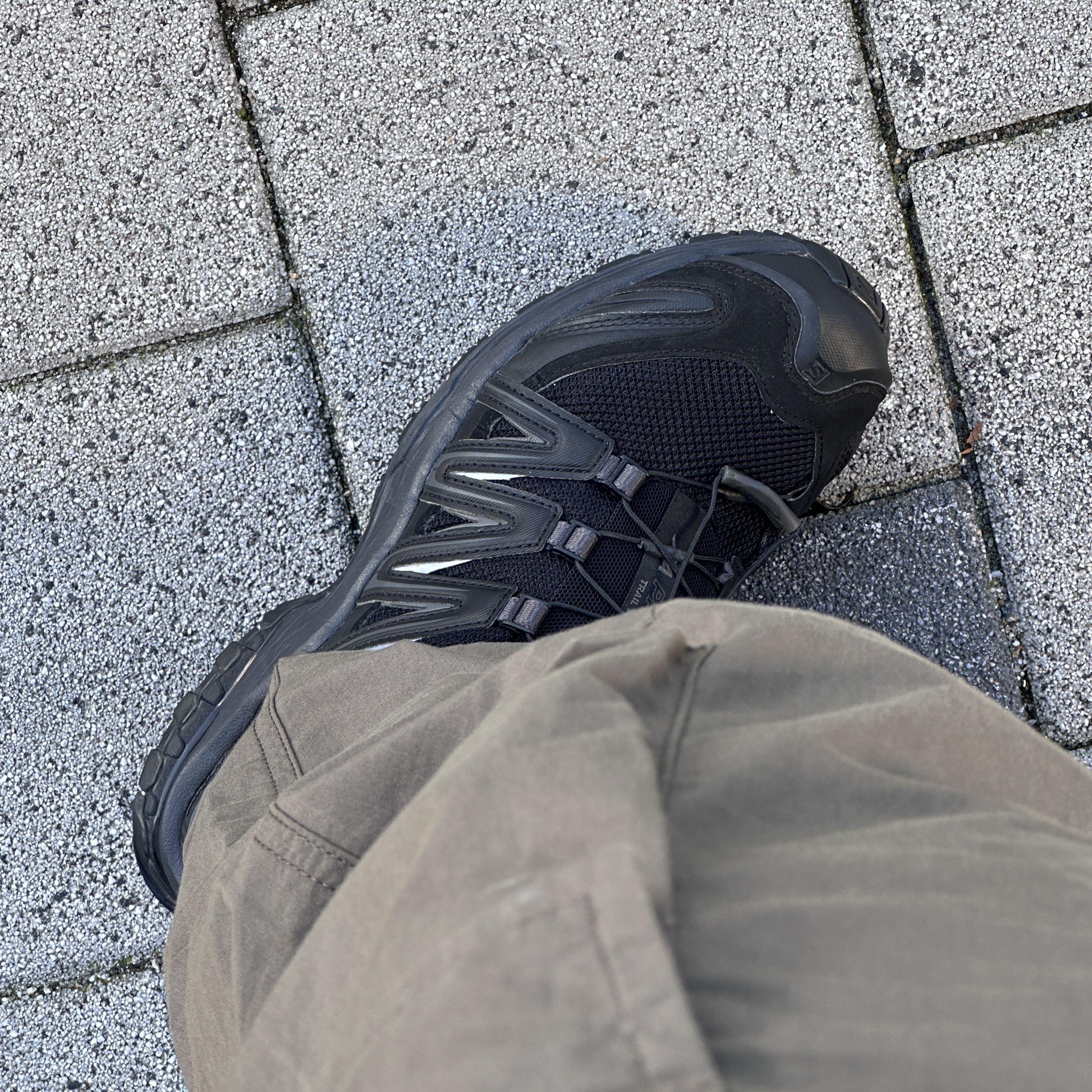 Salomon XA Pro 3D Black Magnet 착용 스타일