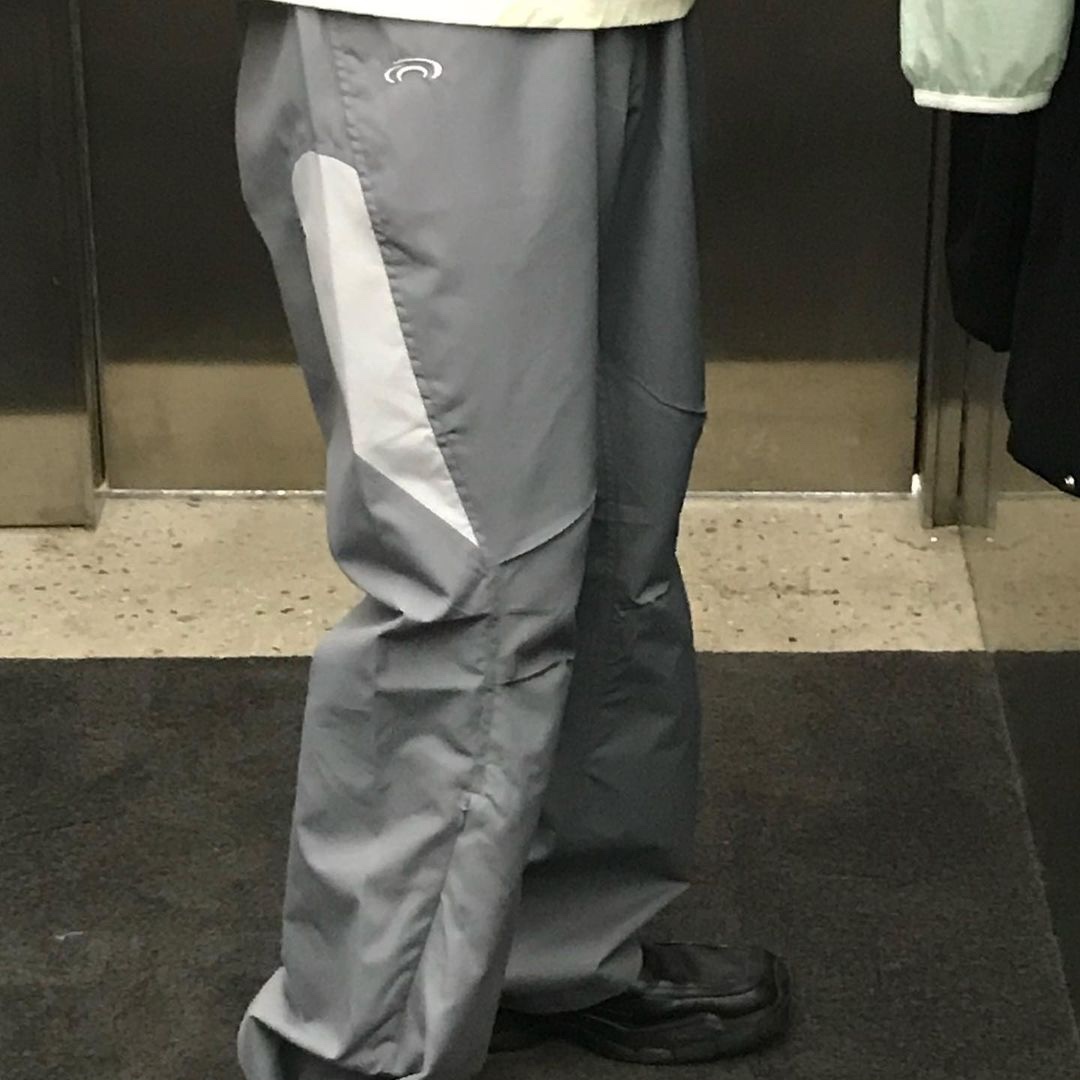 Art of Field Wave Side Line Pants Blue Gray 착용 스타일