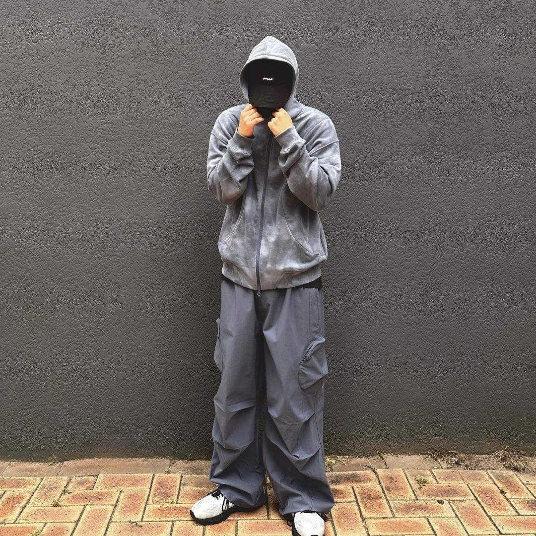 Art of Field Egg Pocket Parachute Pants Dusty Blue, Art of Field Egg Pocket Parachute Pants Light Green 착용 스타일 - 4