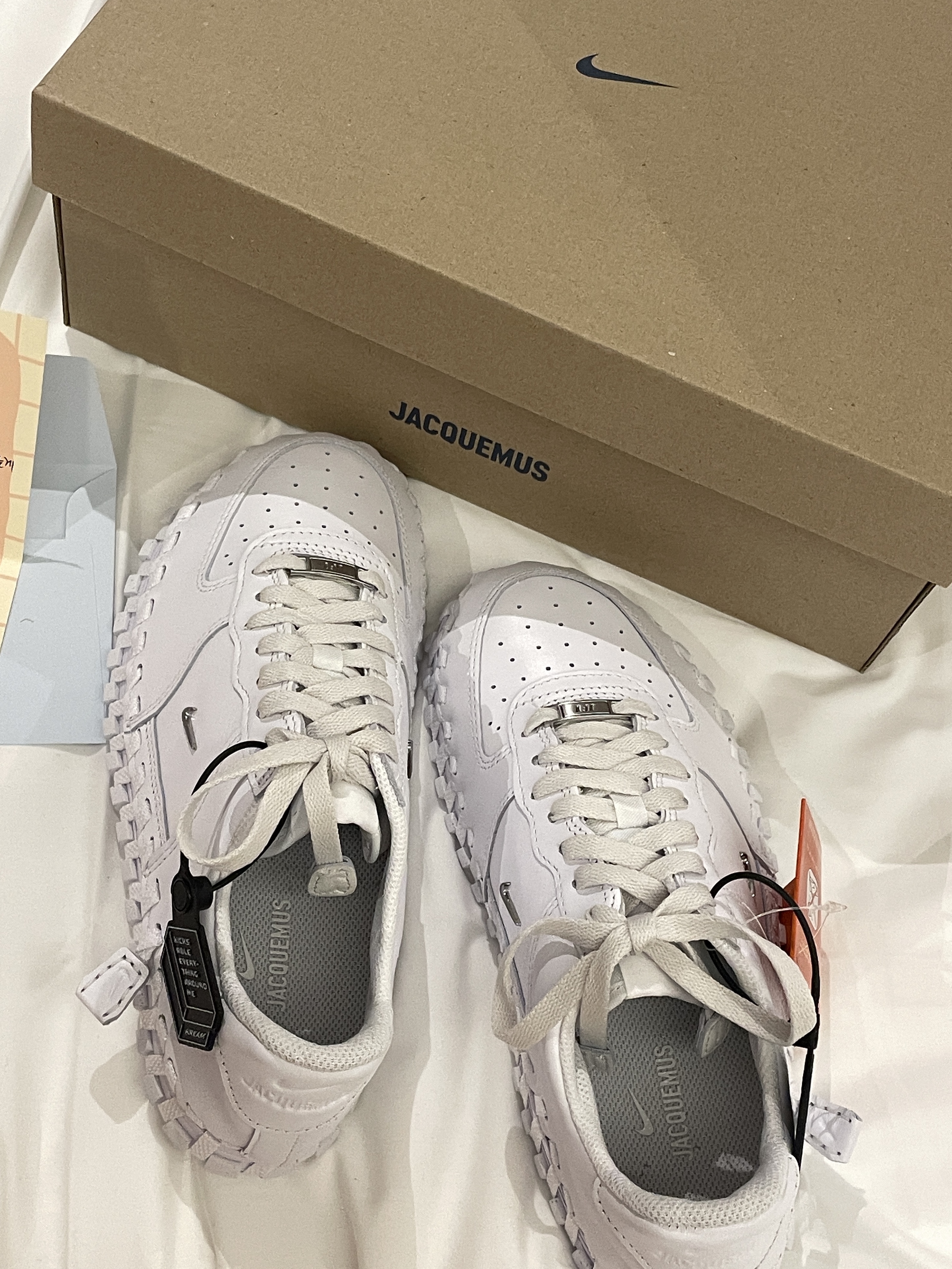 Nike x Jacquemus J Force 1 Low LX SP White 착용 스타일 - 2