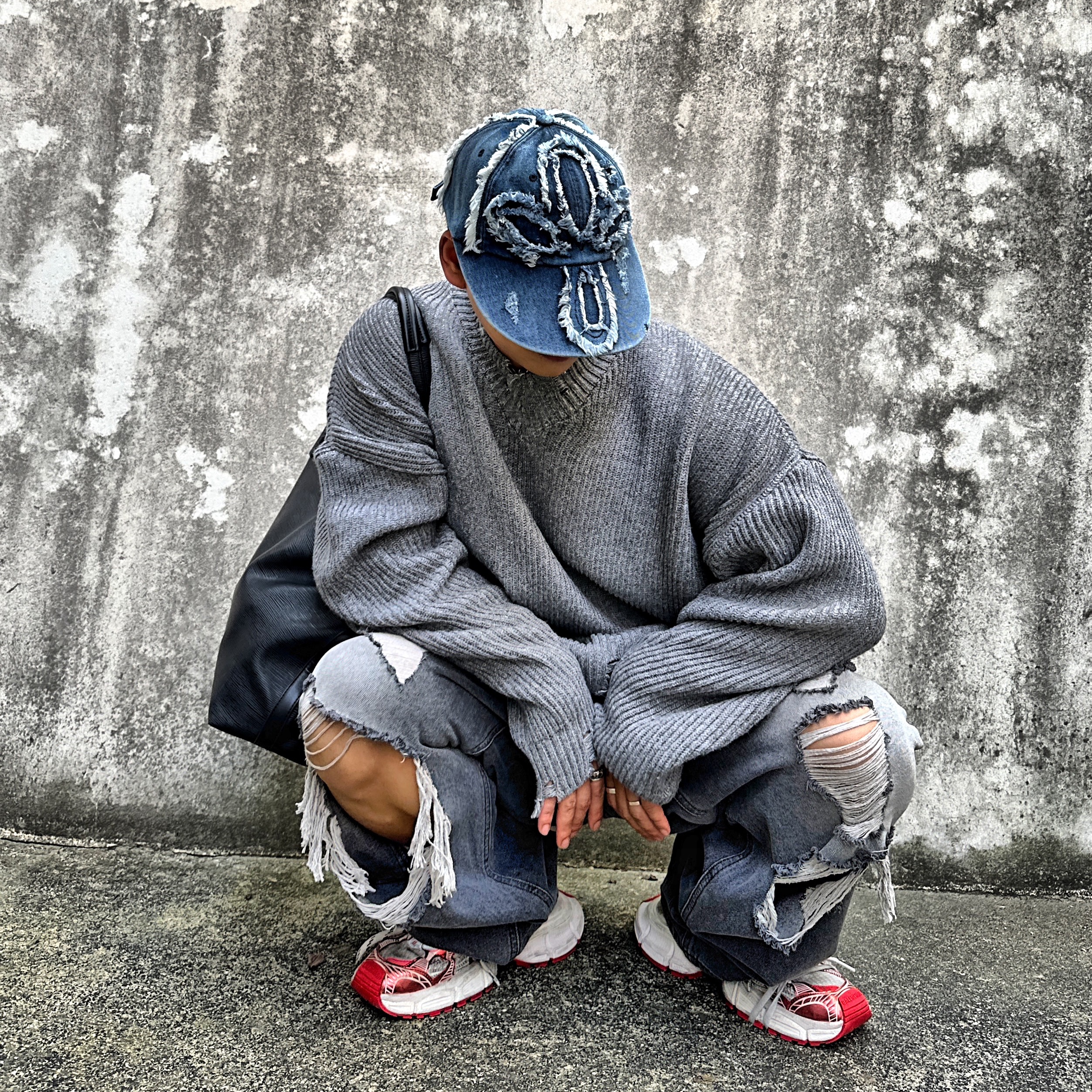 Balenciaga 3XL Sneakers White Red 착용 스타일 - 2