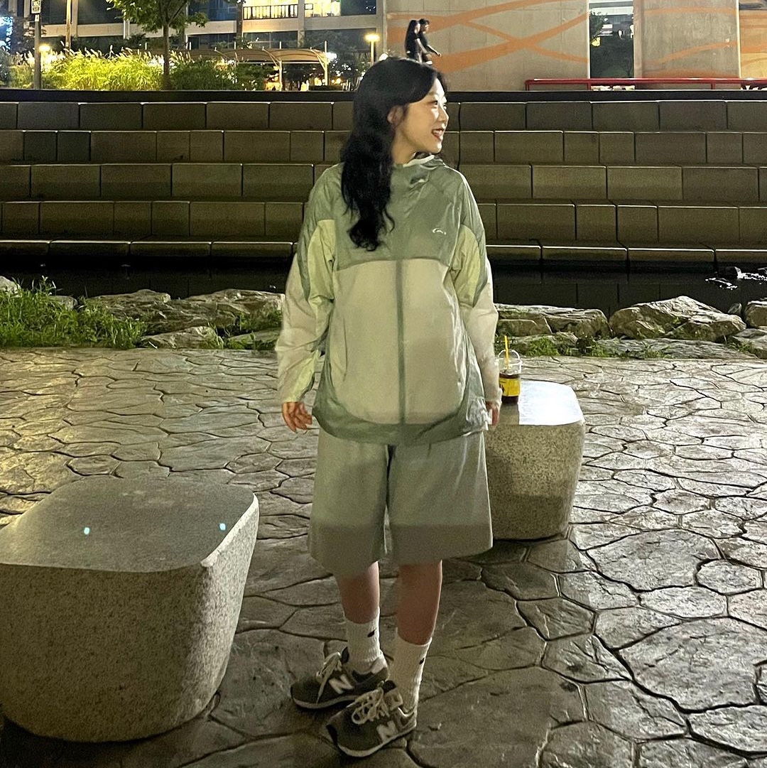 Art of Field Mix Packable Jacket Beige Green, Art of Field Mix Packable Jacket Light Gray 착용 스타일