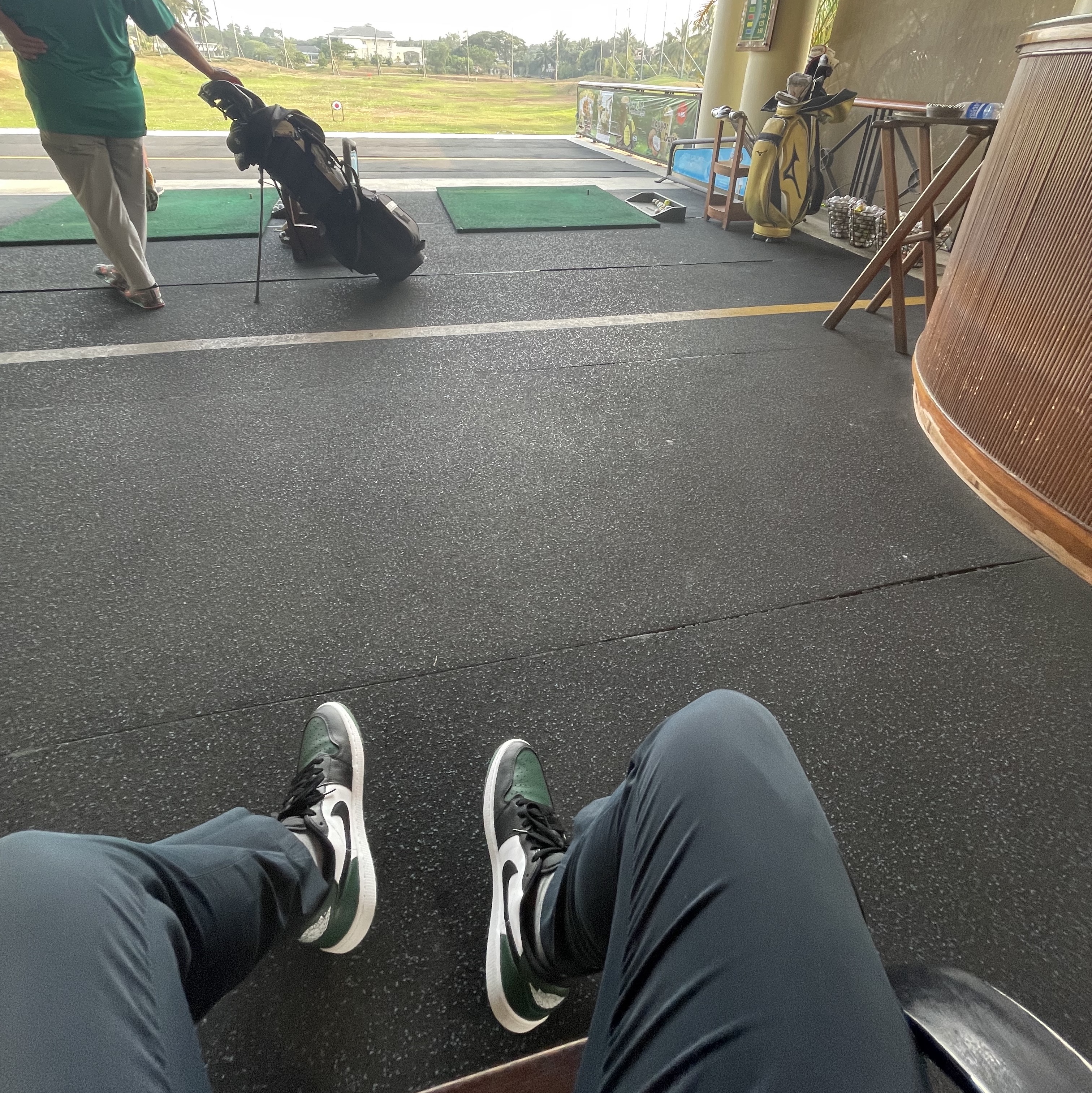 Jordan 1 Low Golf Noble Green 착용 스타일 - 2